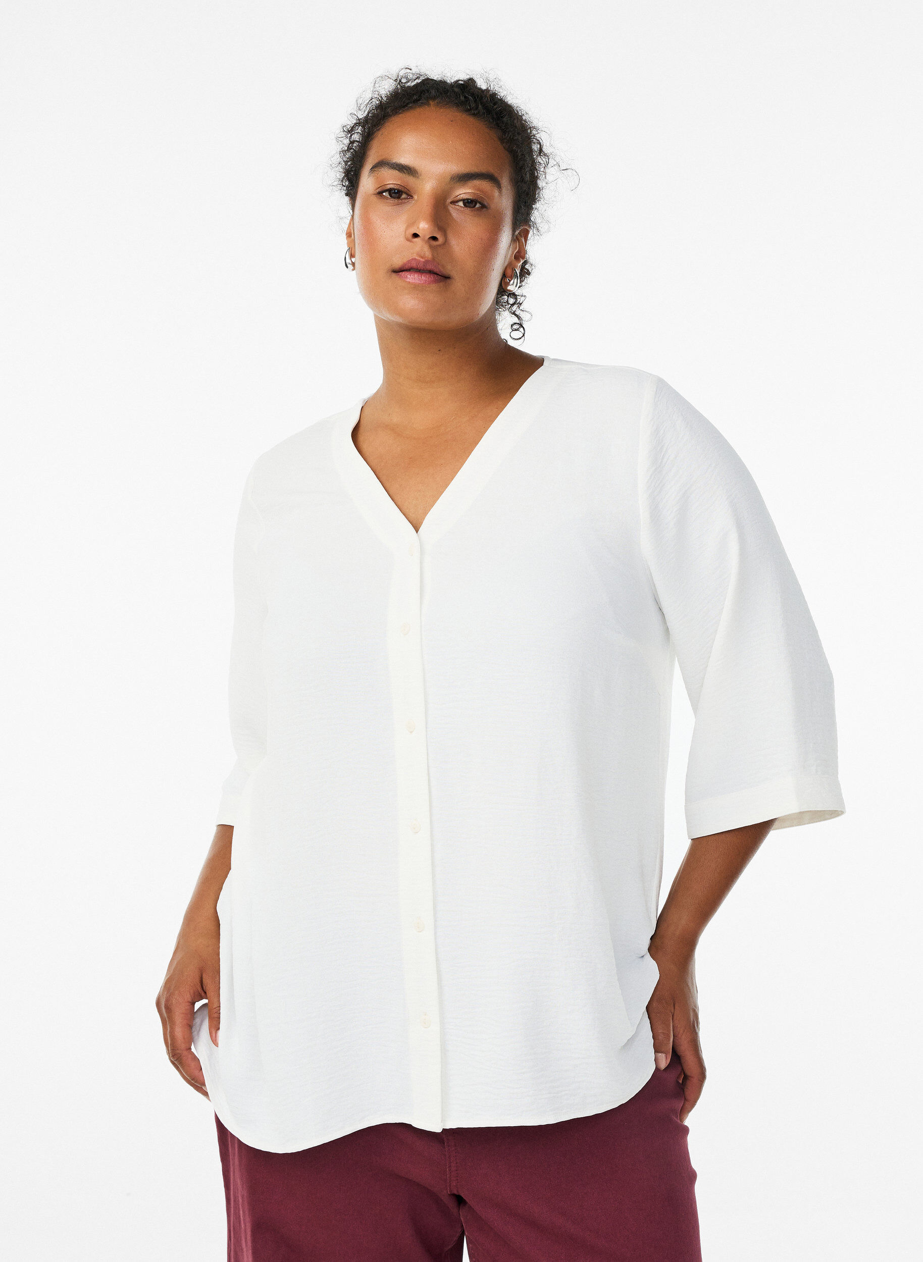 FLASH &ndash; Shirt Blouse with V-Neck and 3/4 Sleeves, Vanilla, Model