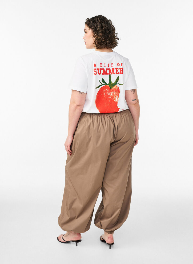 High-waisted balloon trousers with an elasticated waistband, Brown, Model image number 1