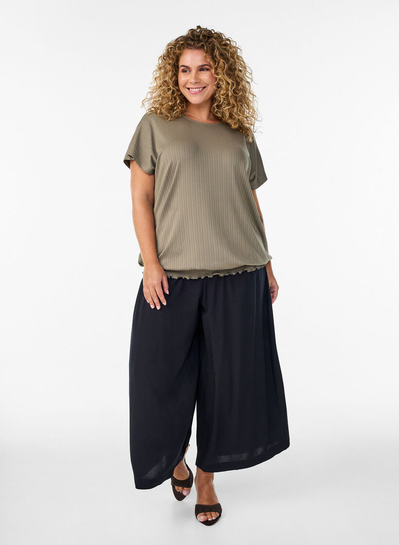 Culottes in viscose with a high waist and wide legs, Black, Model image number 0