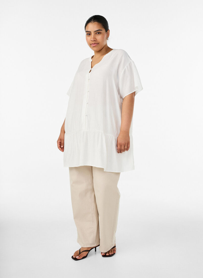 Loose tunic with crinkled texture and ruffle hem, Vanilla, Model image number 1