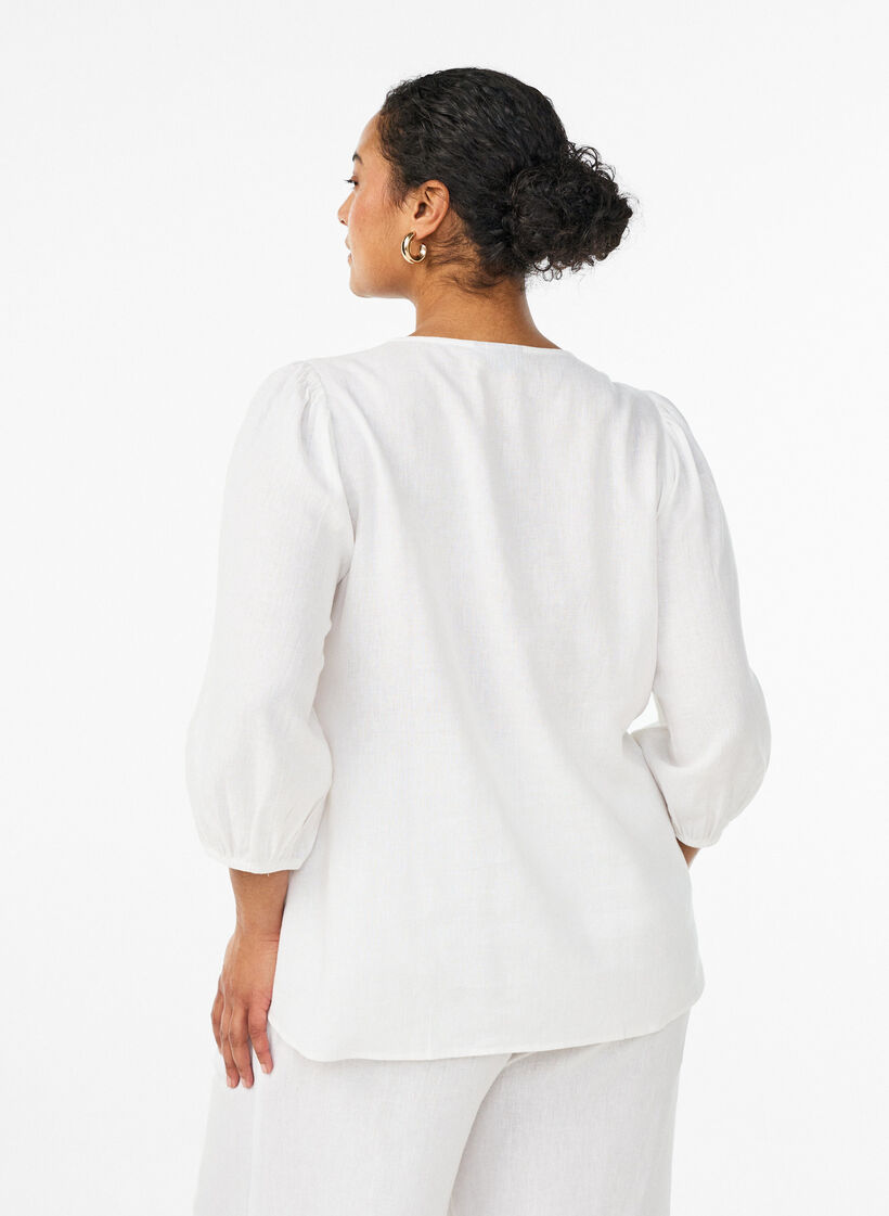 Shirt blouse in linen and viscose with 3/4-sleeves, White, Model image number 2