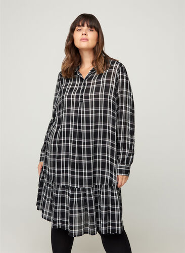 Checked viscose dress with buttons, Black/White CH, Model image number 0