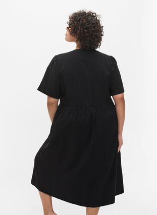 Short sleeve dress with buttons and pockets, Black, Model image number 1