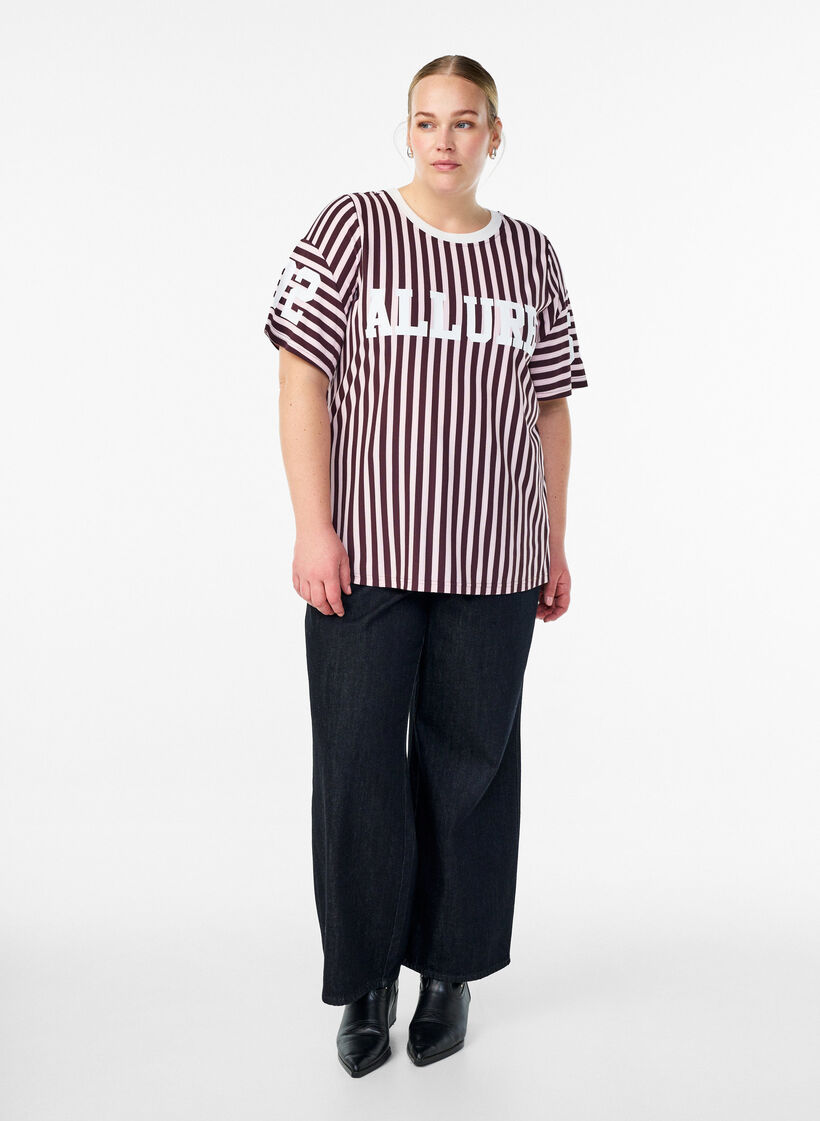 T-shirt with stripes and sporty print, Dark Bordeaux, Model image number 1
