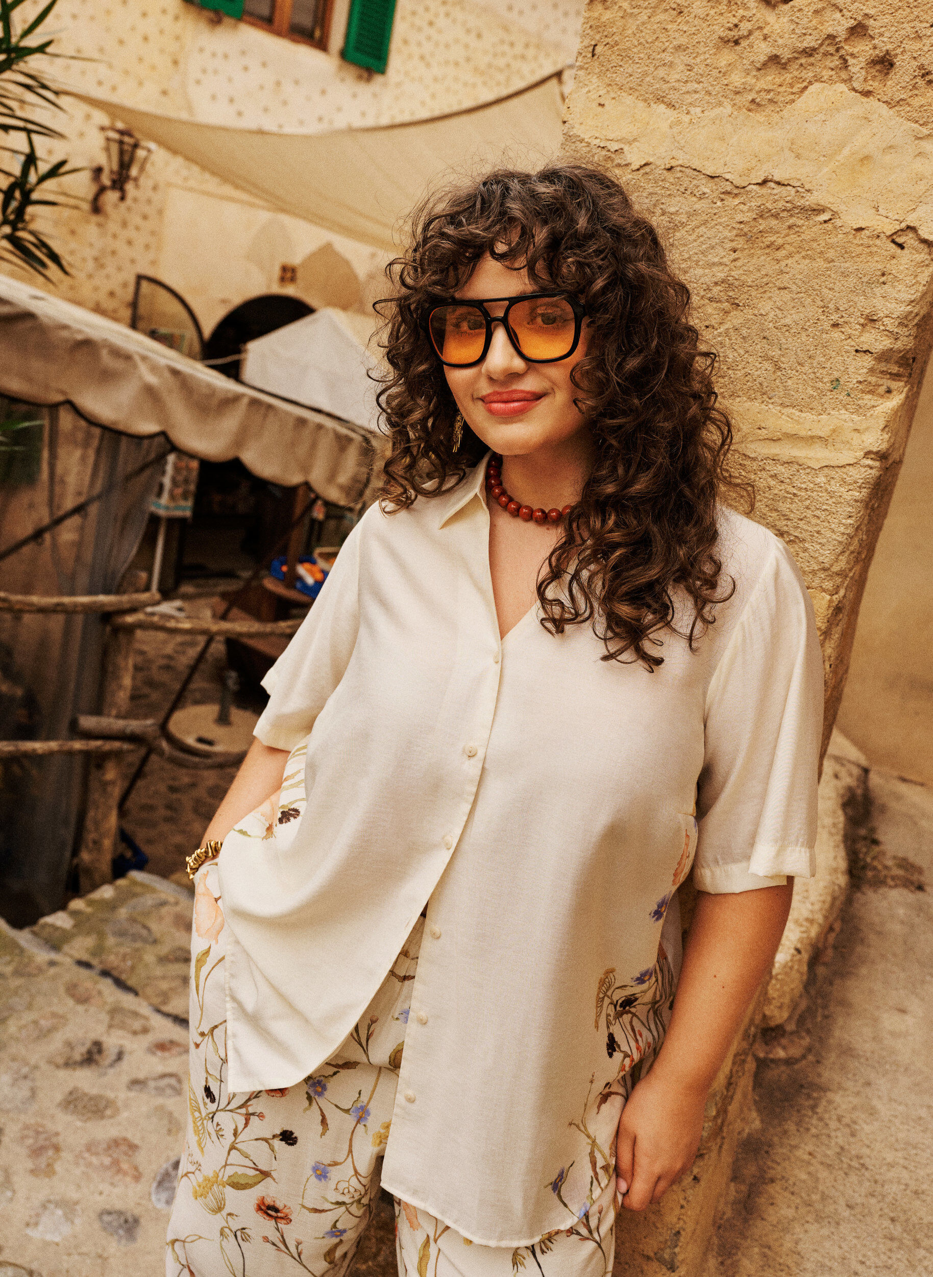 Zizzifashion Shirt blouse with elbow-length sleeves and floral details, Beige, Image image number 0