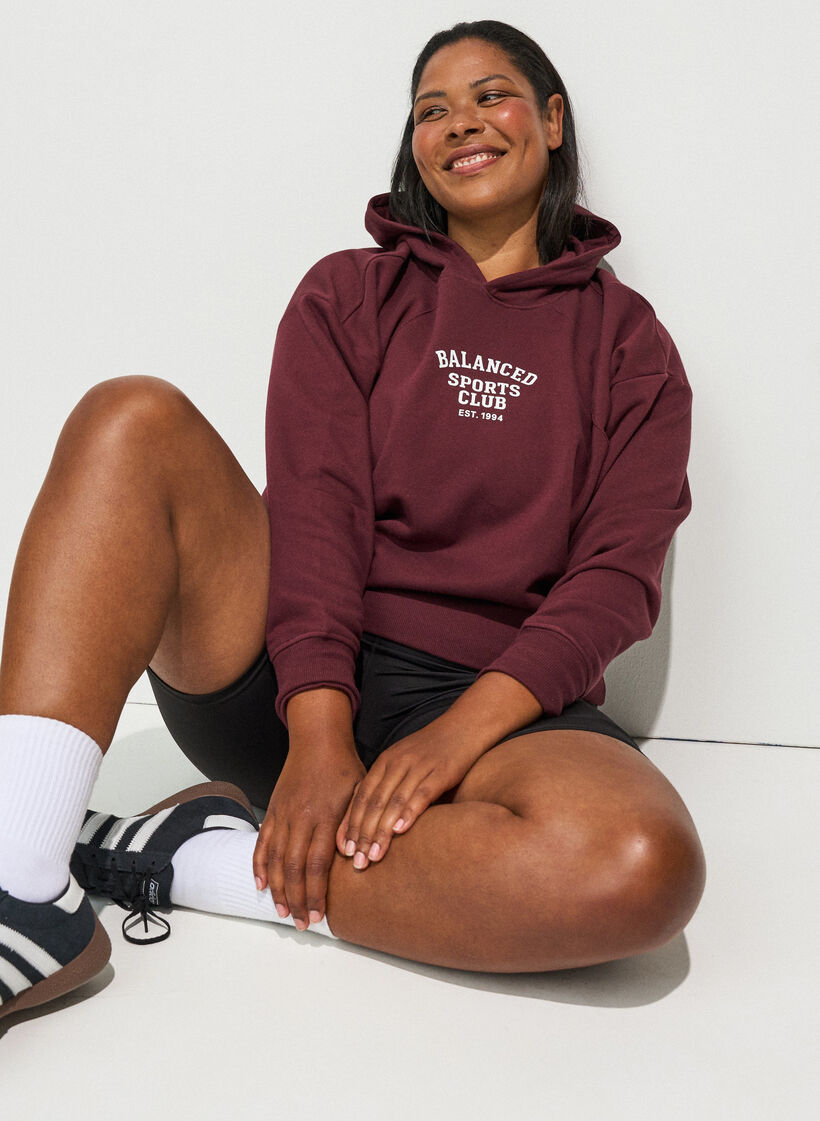 Hoodie with chest print, Red, Model image number 0