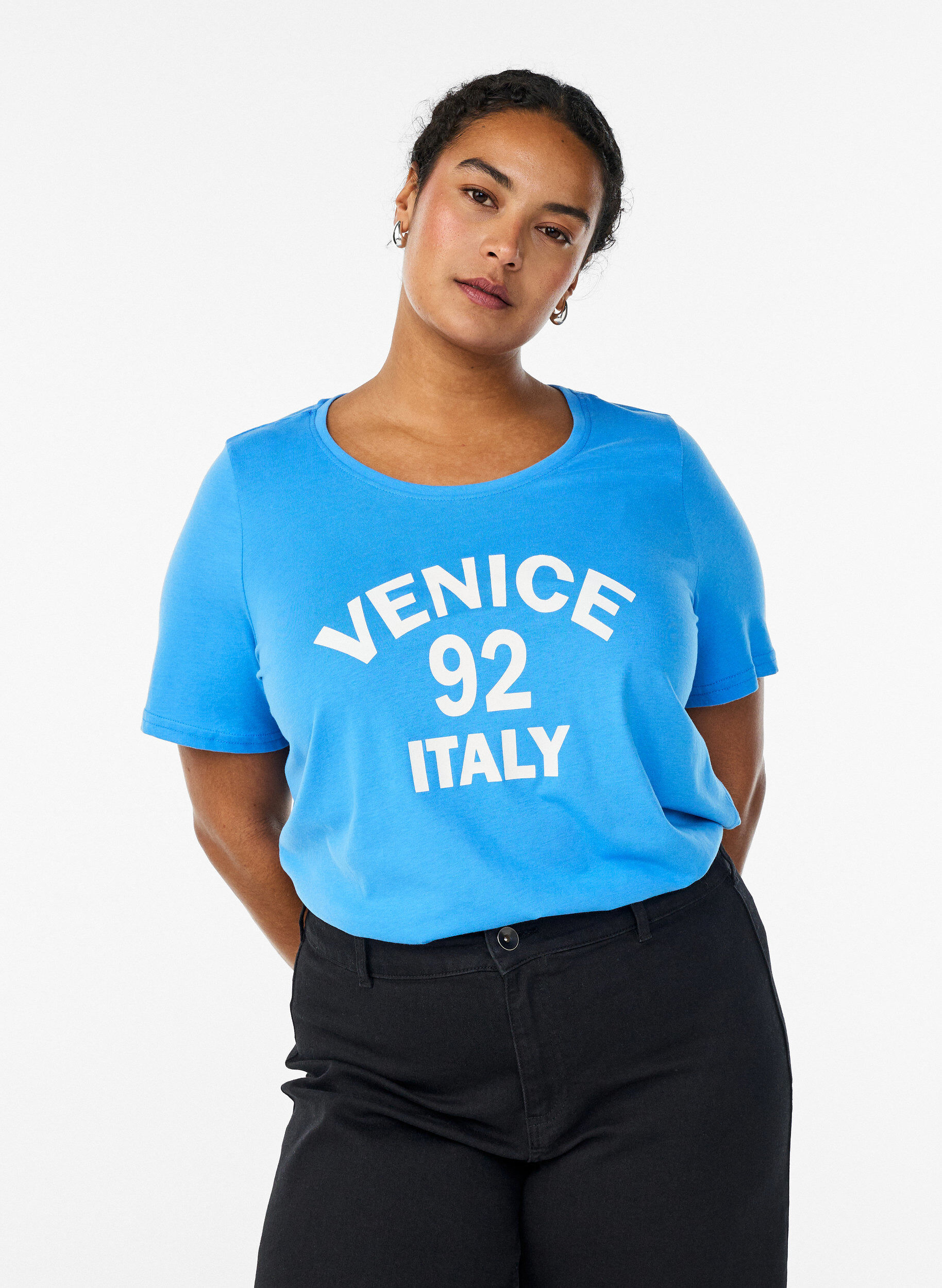 T-shirt with motif, Blue, Model