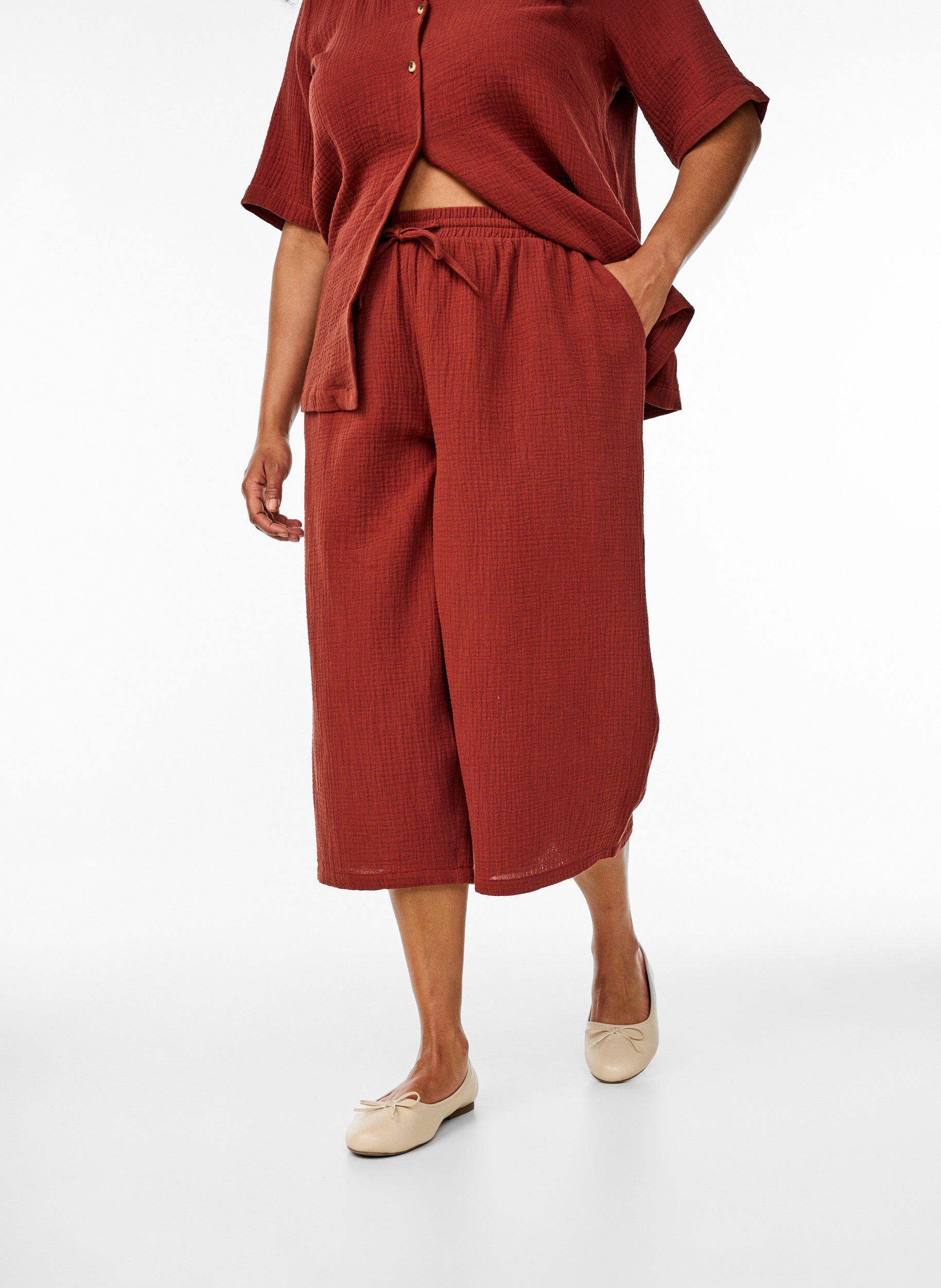 Zizzifashion Culotte trousers in cotton muslin with high waist, Red, Model image number 2