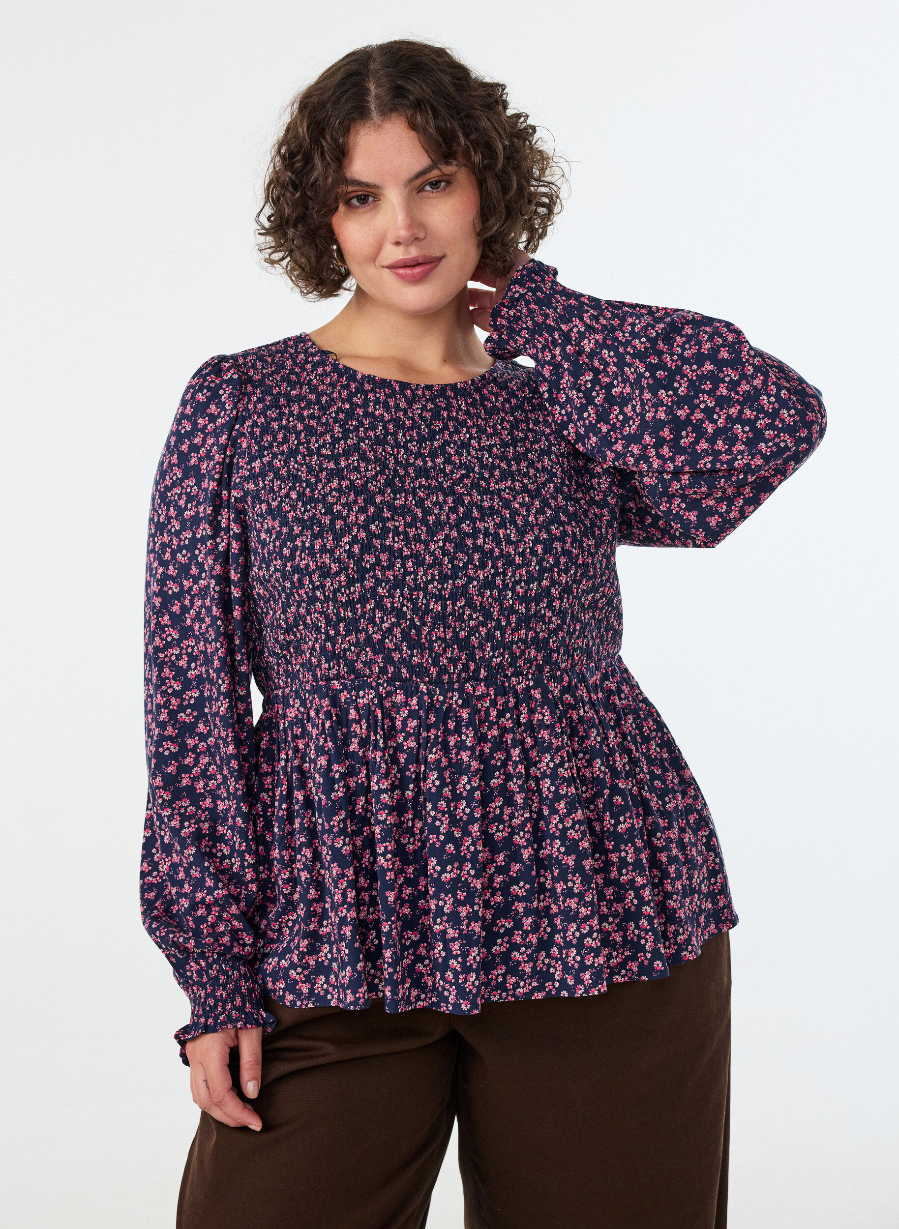 ZizzifashionBlouse with smocked top and floral print, Blue, Model image number 2