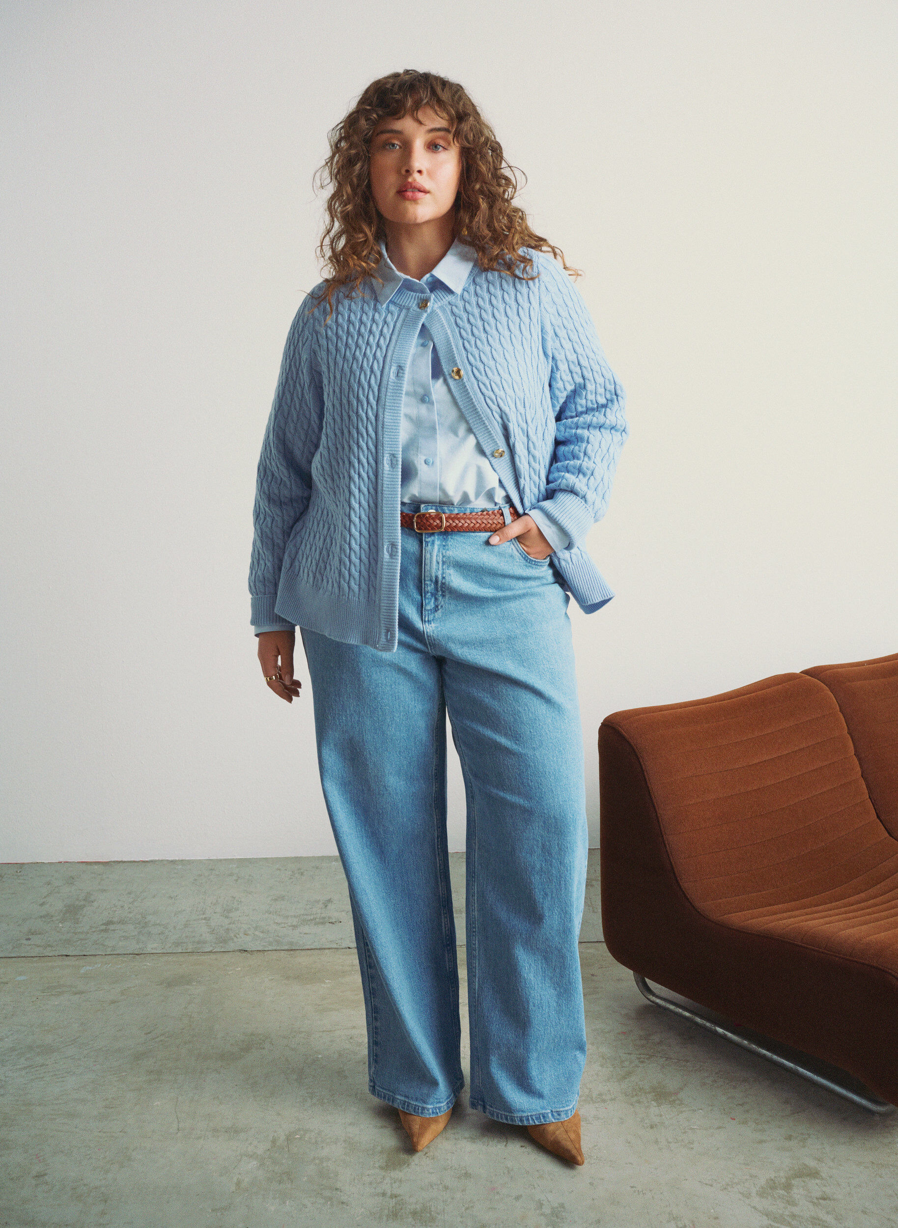 Cable-knit cardigan with golden buttons