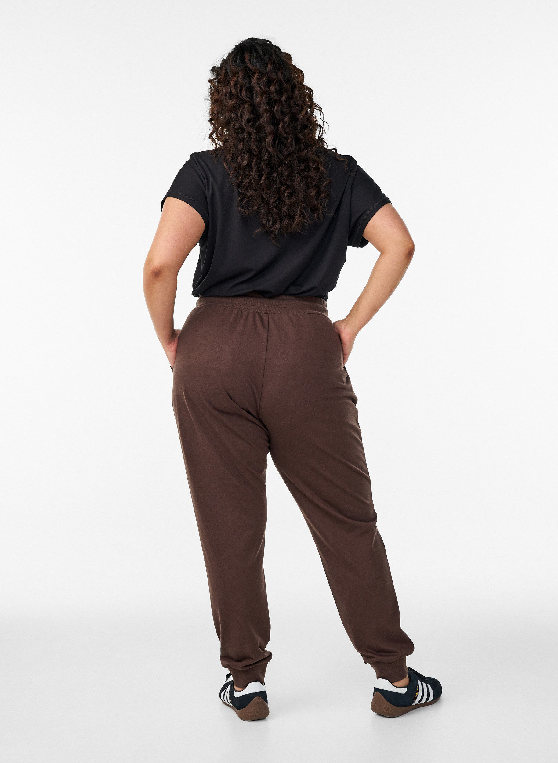 Zizzifashion Loose tracksuit trousers with pockets, Brown, Model image number 2