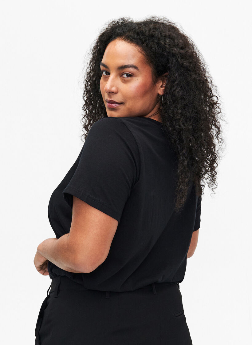 Cotton T-shirt with a motif, Black w. Face Foil, Model image number 1