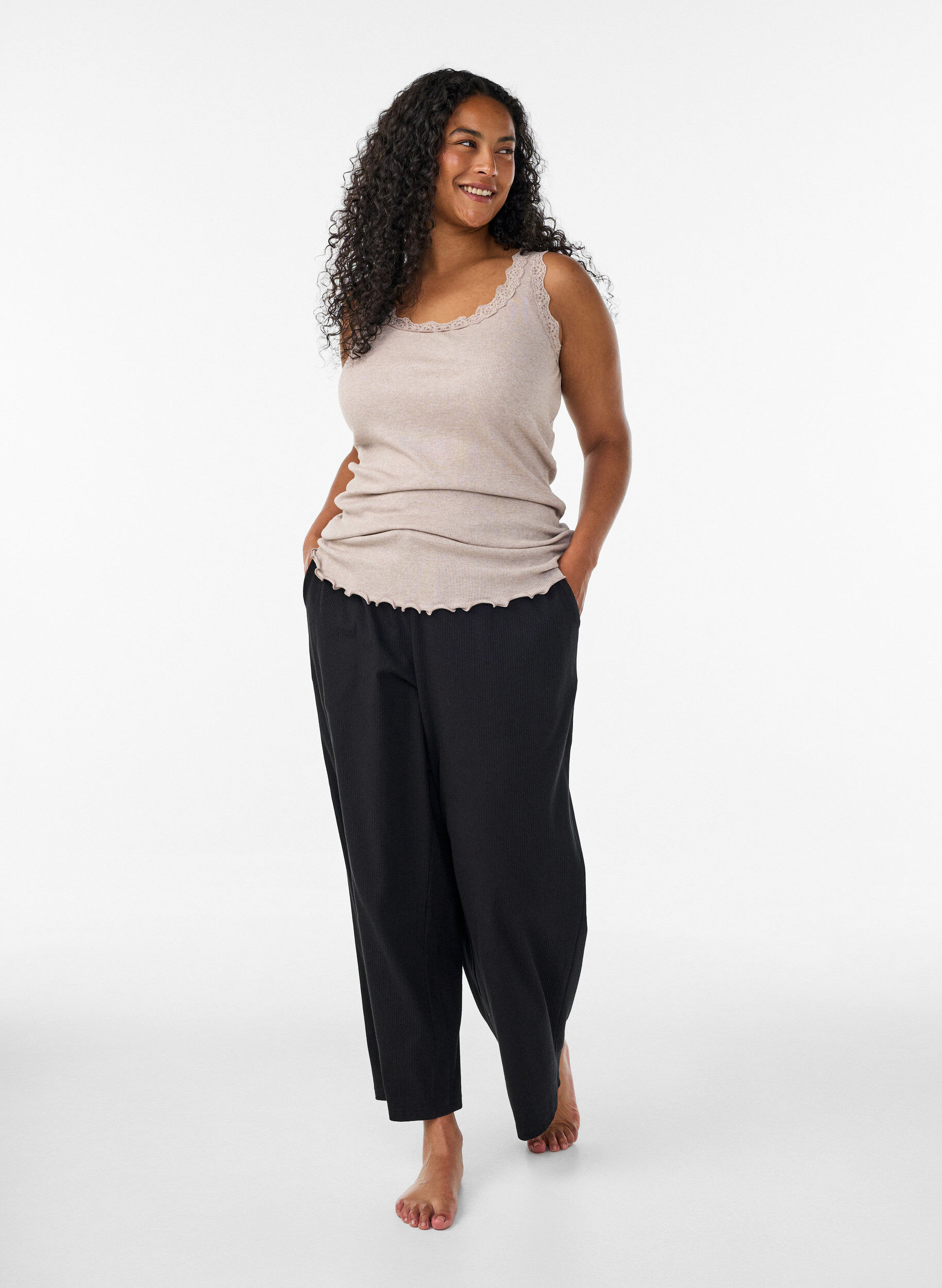 ZizzifashionRibbed top with lace trim, Beige, Model image number 1