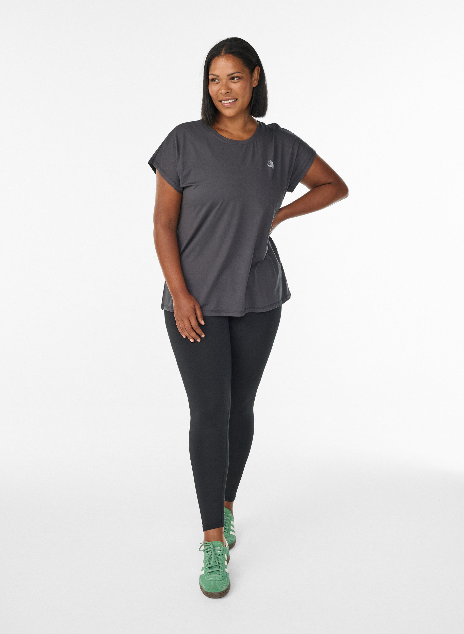 ZizzifashionSolid-coloured training T-shirt, Dark Grey, Model image number 1