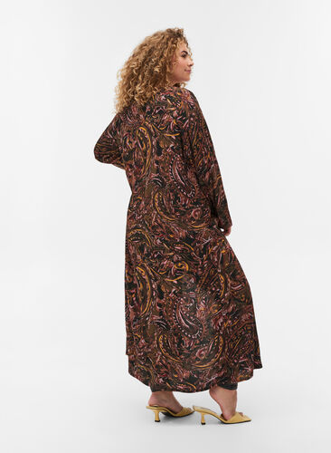Long, printed viscose kimono, Paisley AOP, Model image number 1