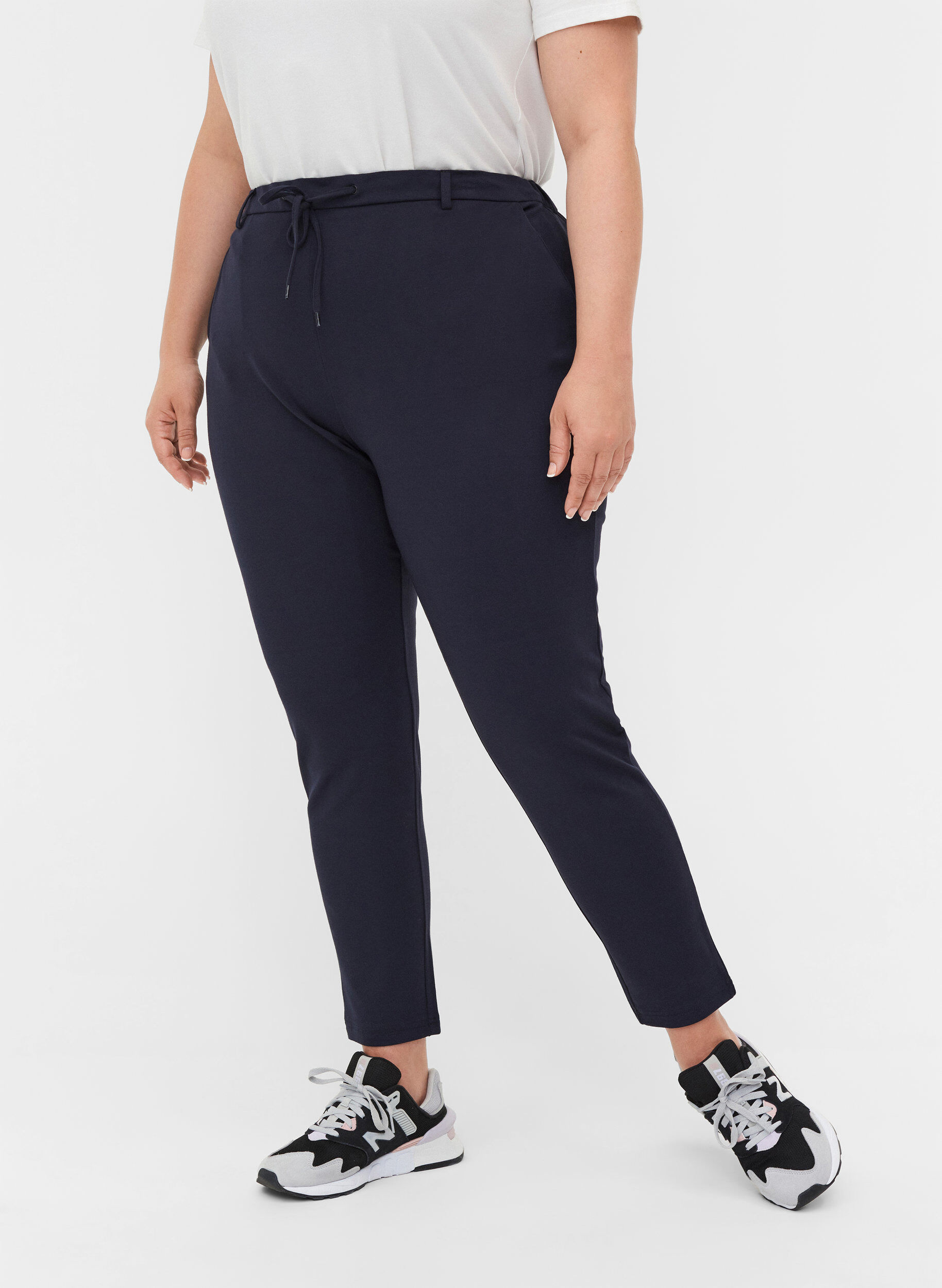 Zizzifashion Cropped Maddison trousers, Blue, Model image number 3
