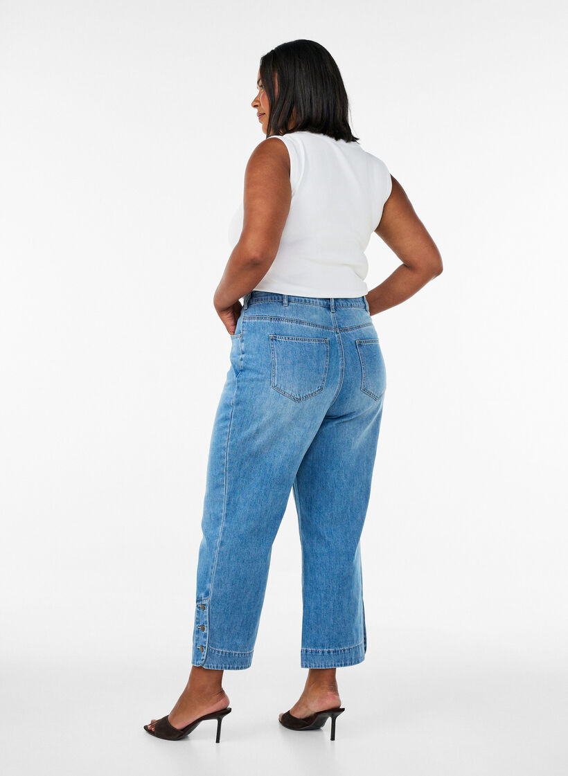 Cropped Kiana jeans with straight fit and button details, Light Blue, Model image number 1