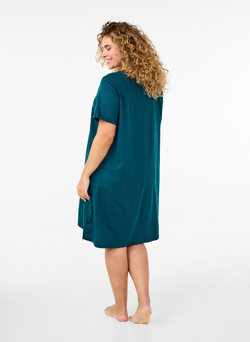 Short-sleeved nightgown in organic cotton, Green, Model image number 2