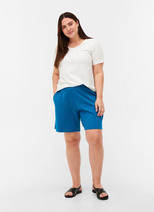Loose cotton shorts with pockets, Fjord Blue, Model image number 3