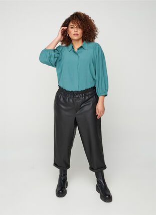 Viscose shirt with 3/4-length puff sleeves, Sea Pine, Model image number 2