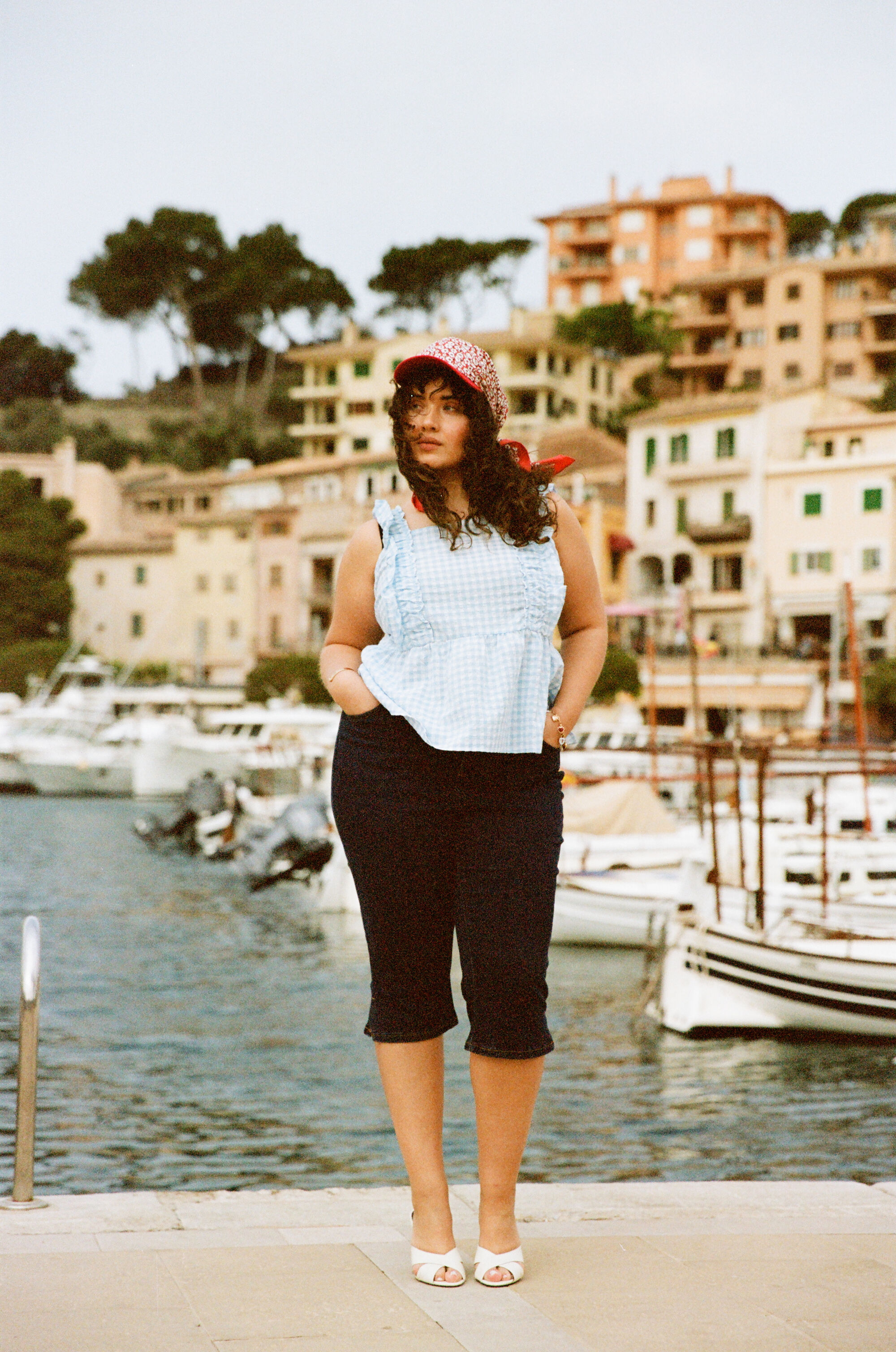 Zizzifashion Summery harbor charm in pastels, , Model