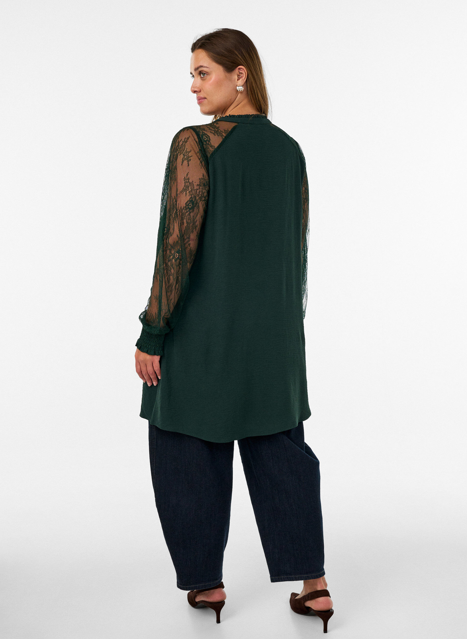 ZizzifashionTunic with sheer lace sleeves, Green, Model image number 2