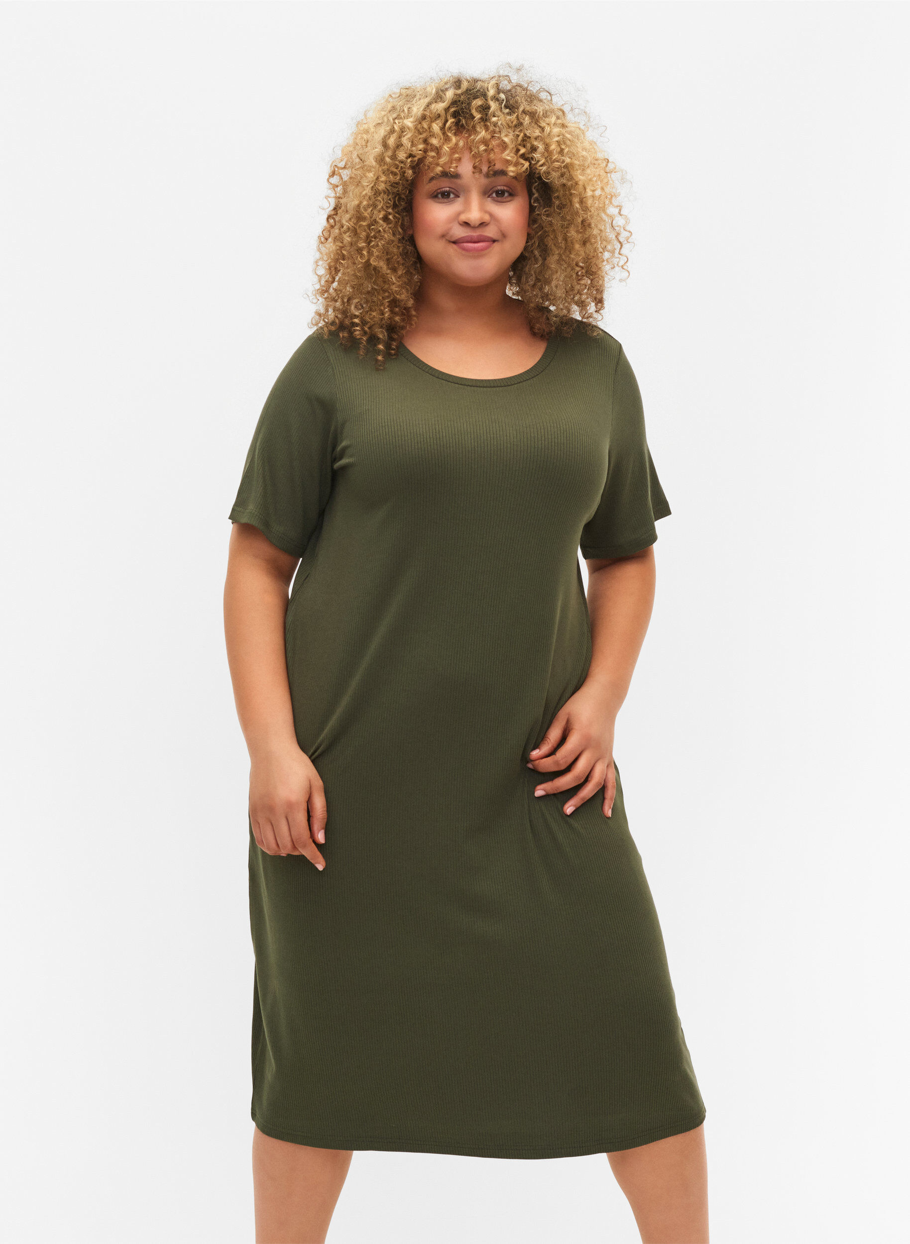 Zizzifashion Viscose rib midi dress with short sleeves, Thyme, Model image number 0