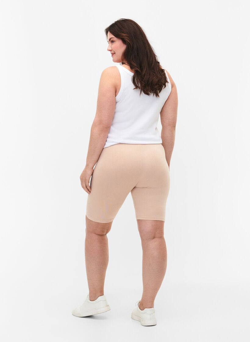 Plain-coloured basic bike shorts, Beige, Model image number 2