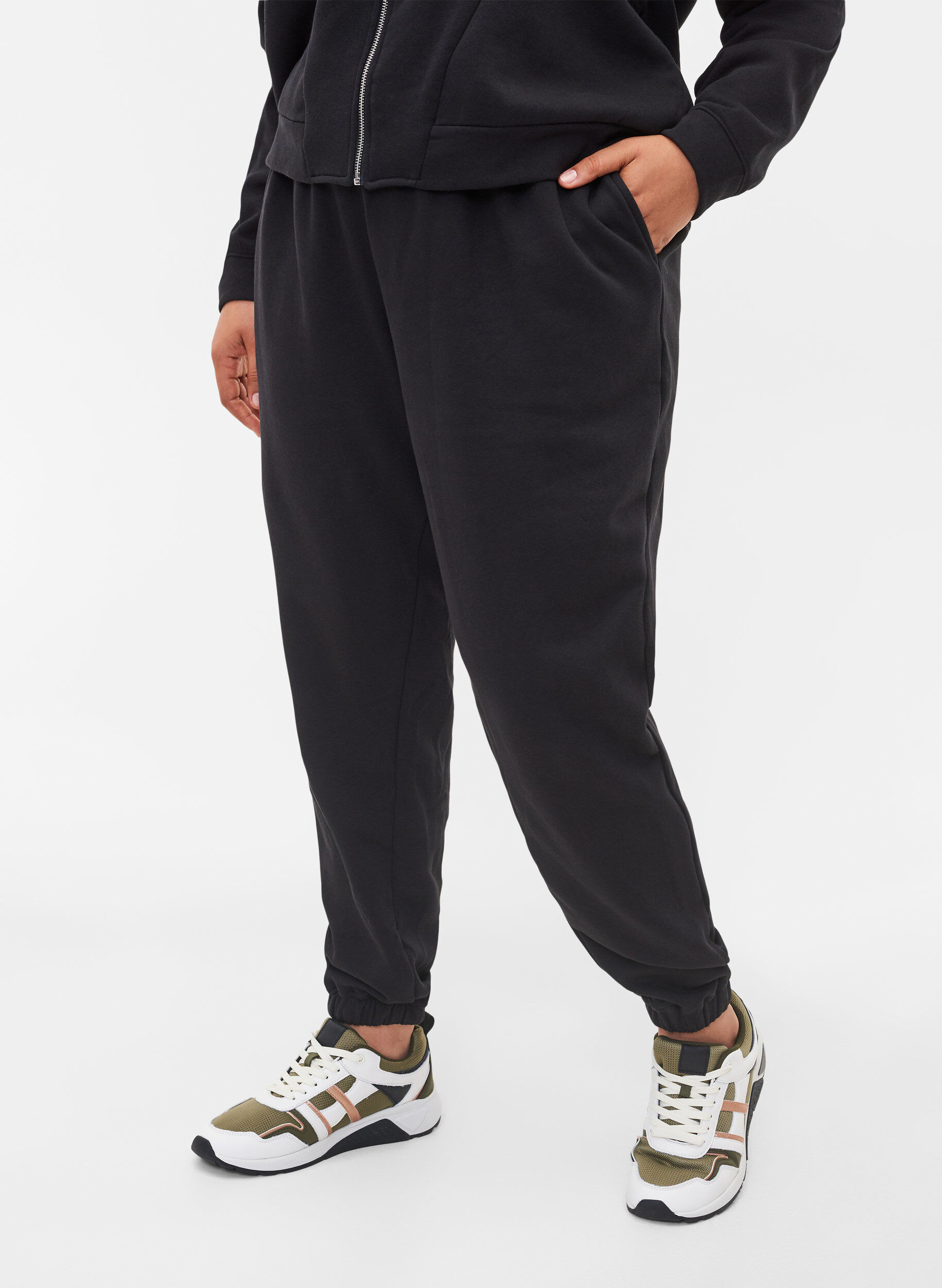 Zizzifashion Loose cotton trousers with pockets, Black, Model image number 2