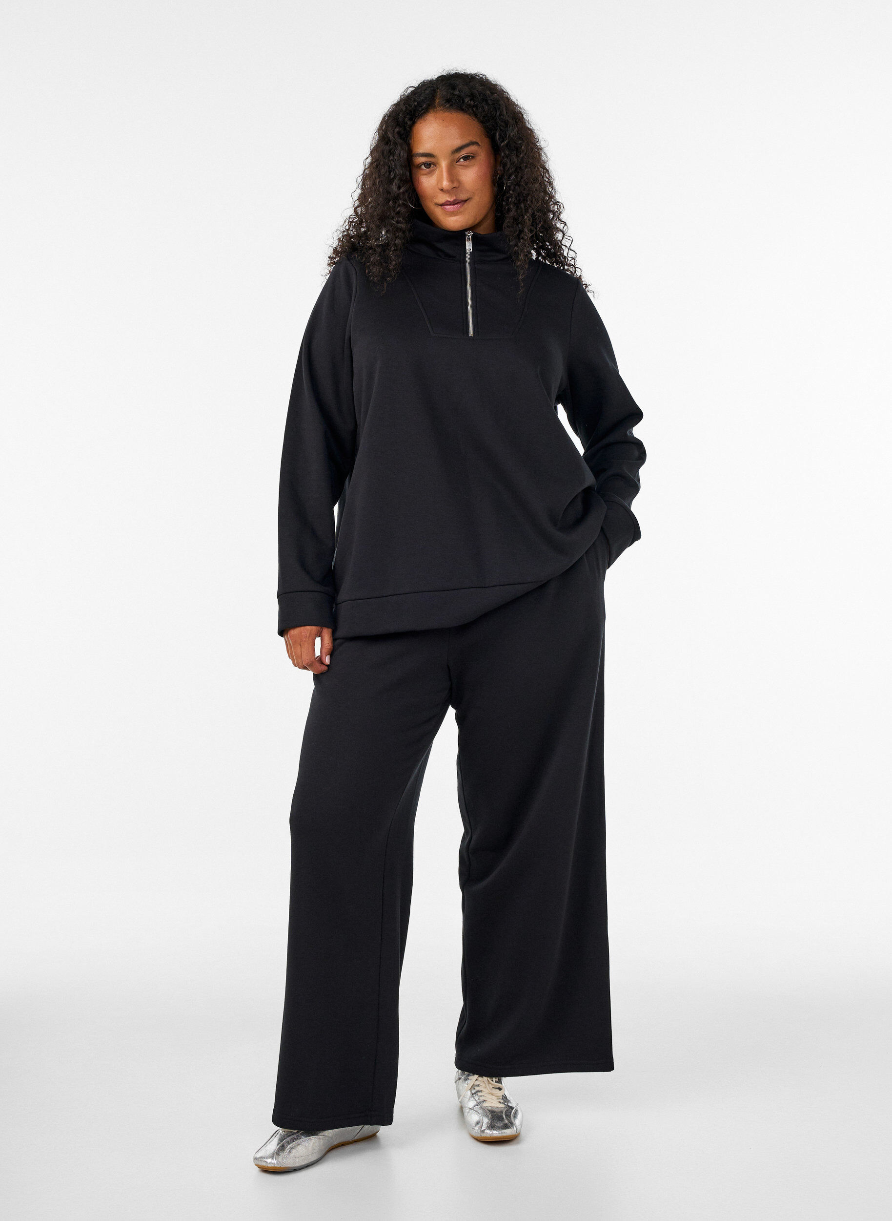 ZizzifashionSweatshirt with high collar and zipper, Black, Model image number 1