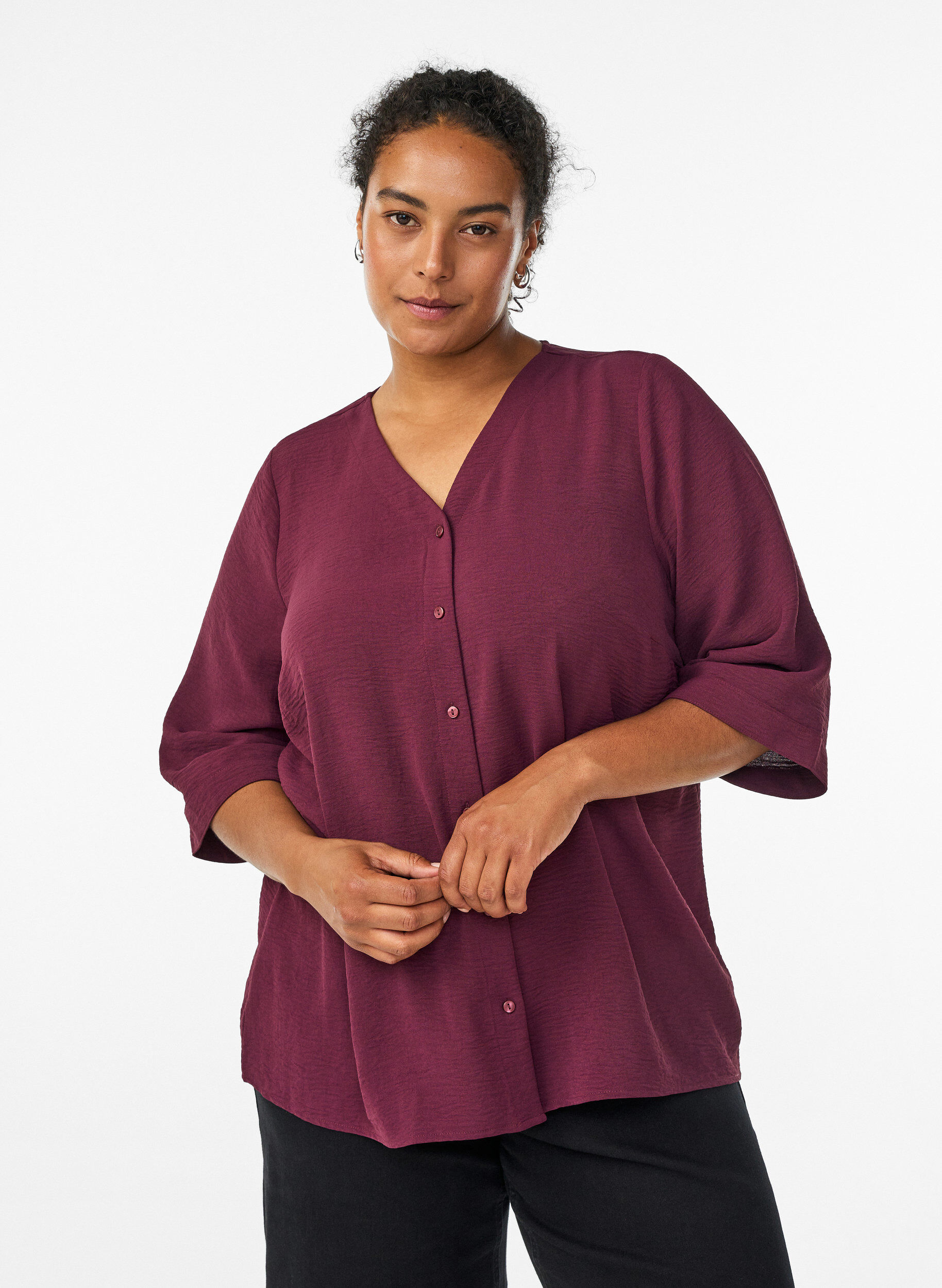 Zizzifashion Shirt Blouse with V-Neck and 3/4 Sleeves, Dark Bordeaux, Model image number 0