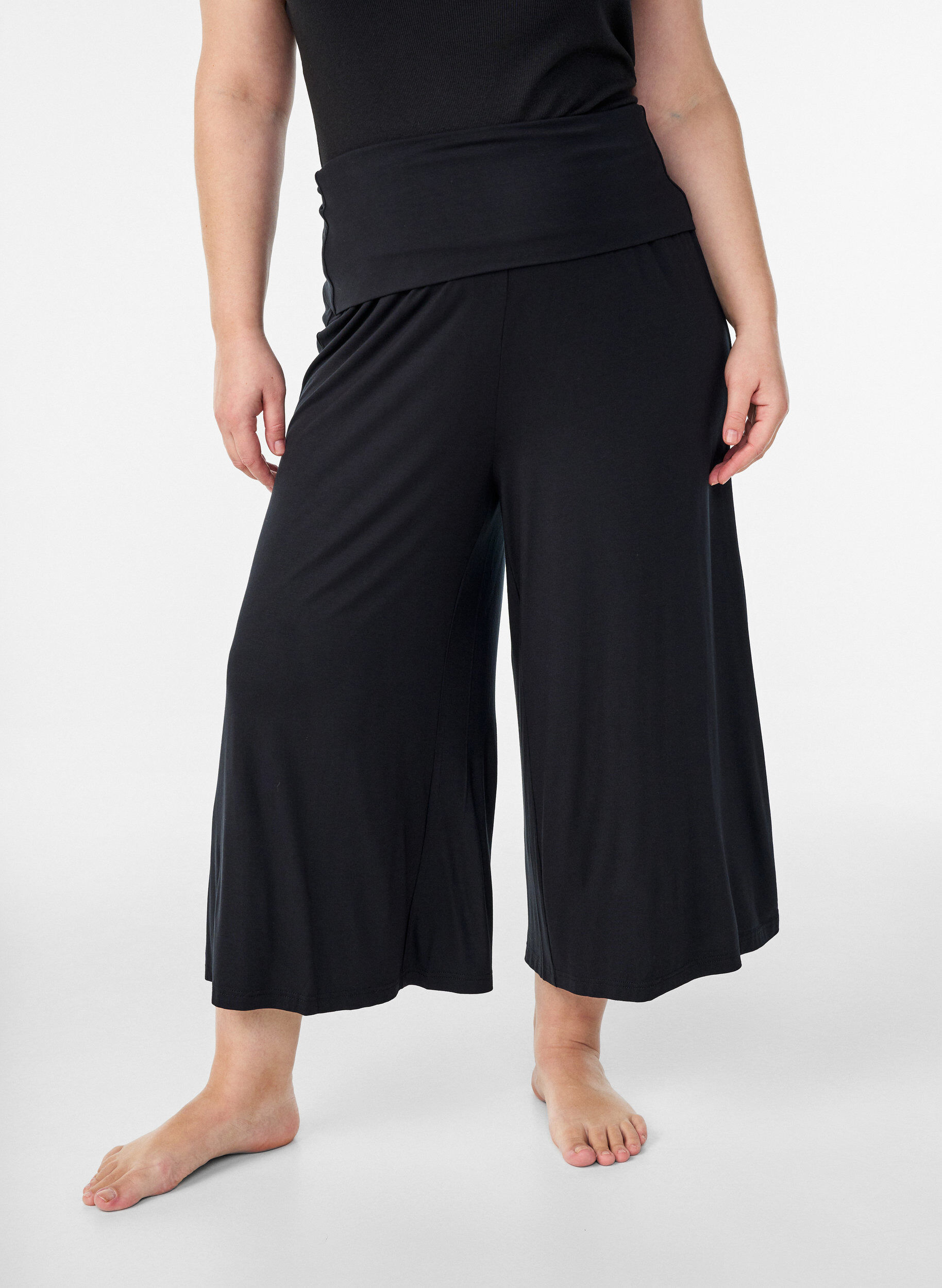 Zizzifashion Jersey culotte trousers with high waist, Black, Model image number 2
