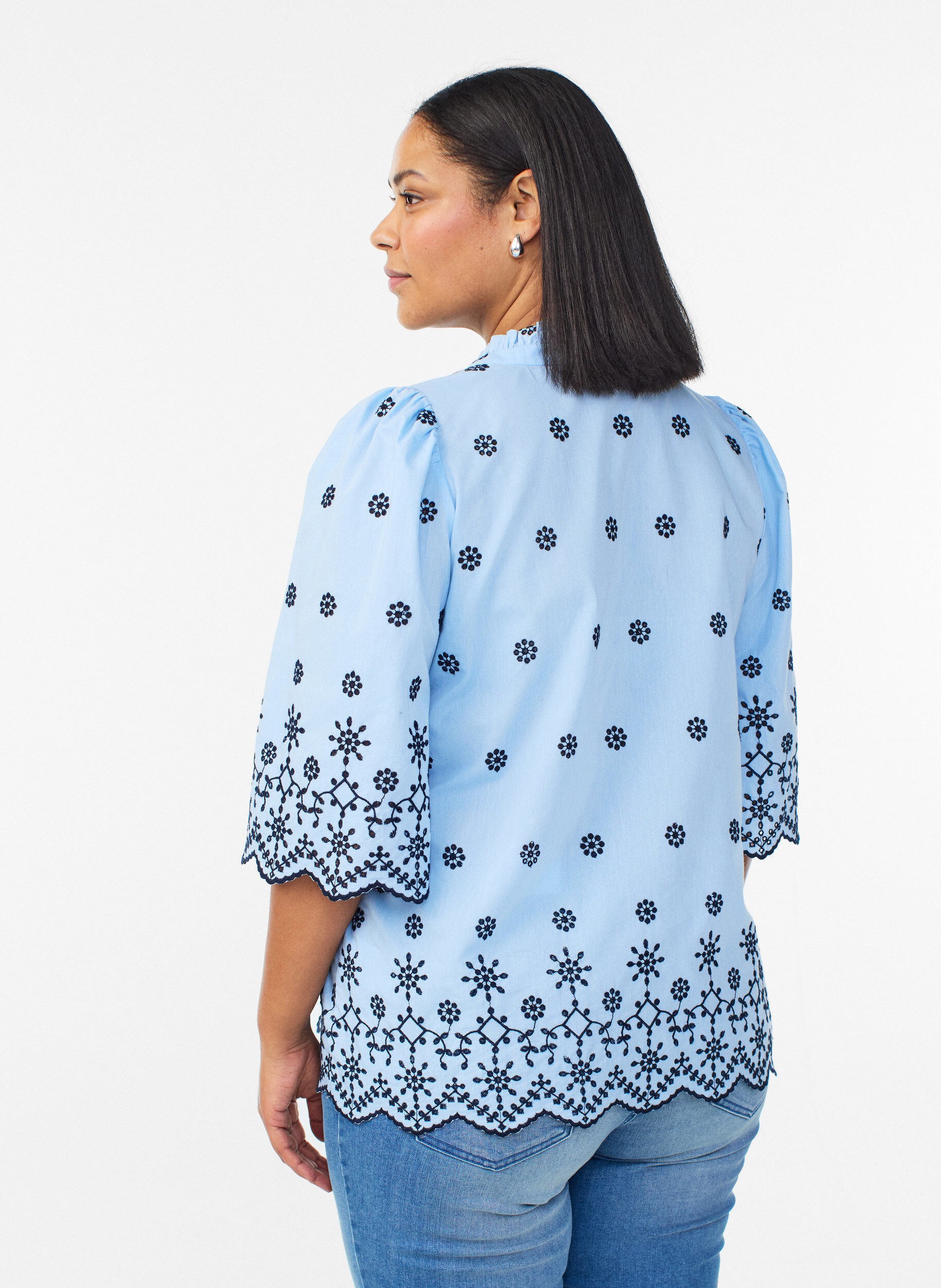 Zizzifashion Blouse with 3/4 sleeves and embroidered pattern, Blue, Model image number 2