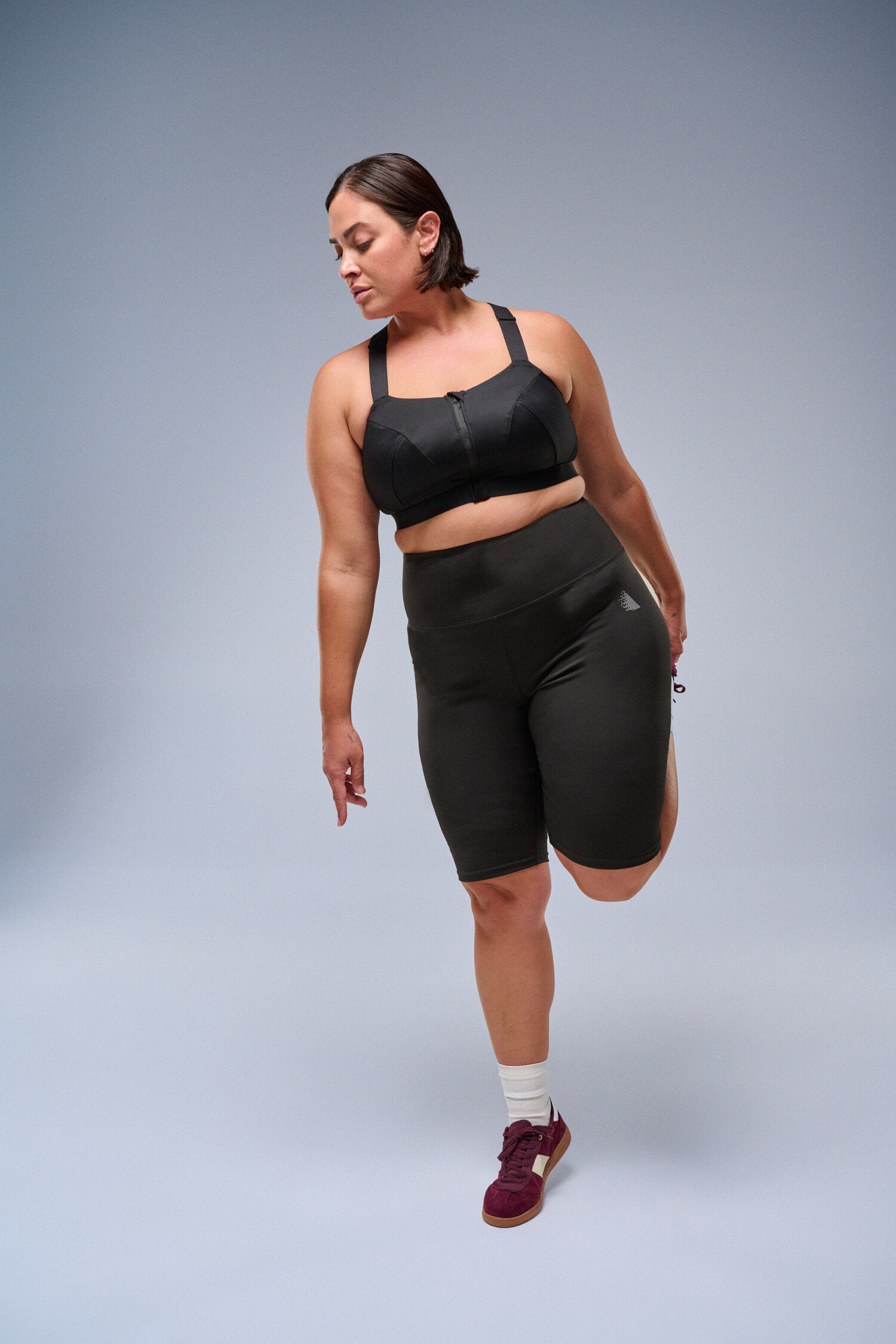 Sports bra with high support, , Model