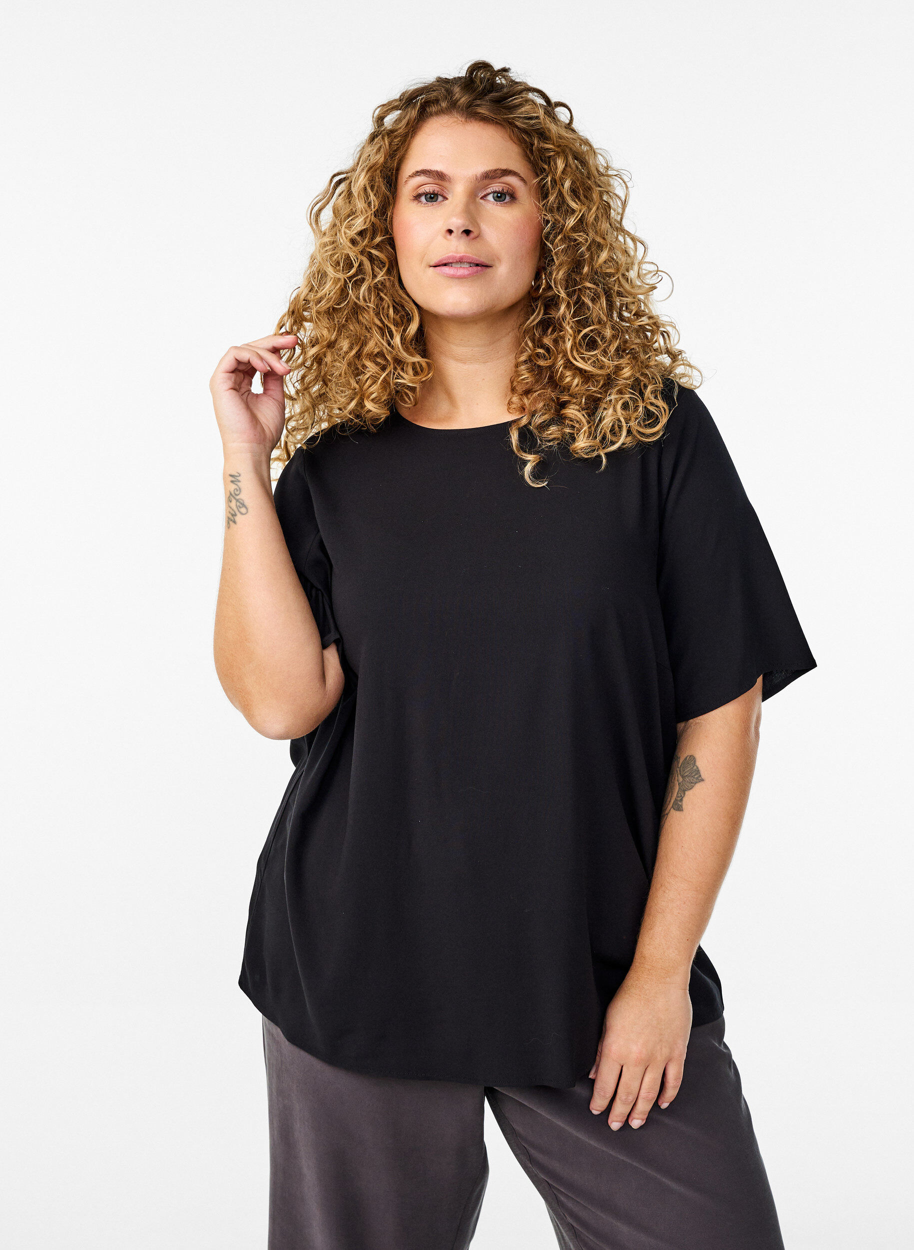 ZizzifashionShort-sleeved woven blouse with round neck, Black, Model image number 0