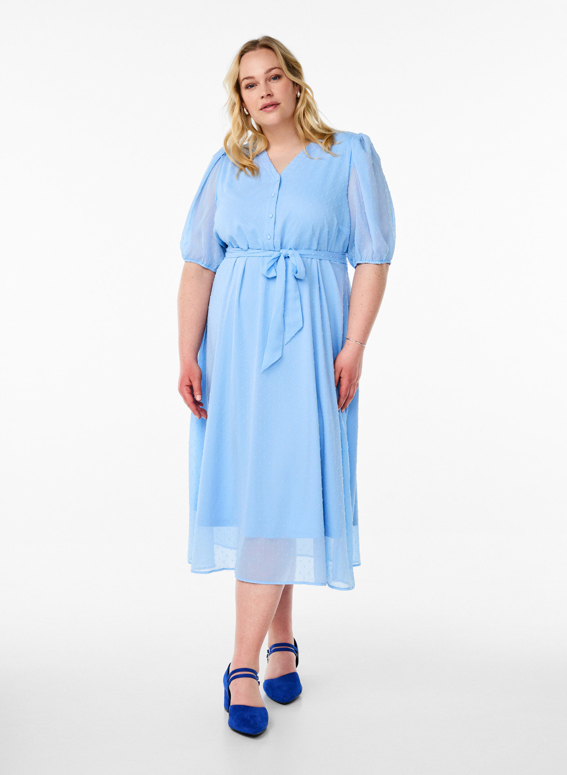 Zizzifashion V-neck midi dress with tie fastening, Light Blue, Model image number 0