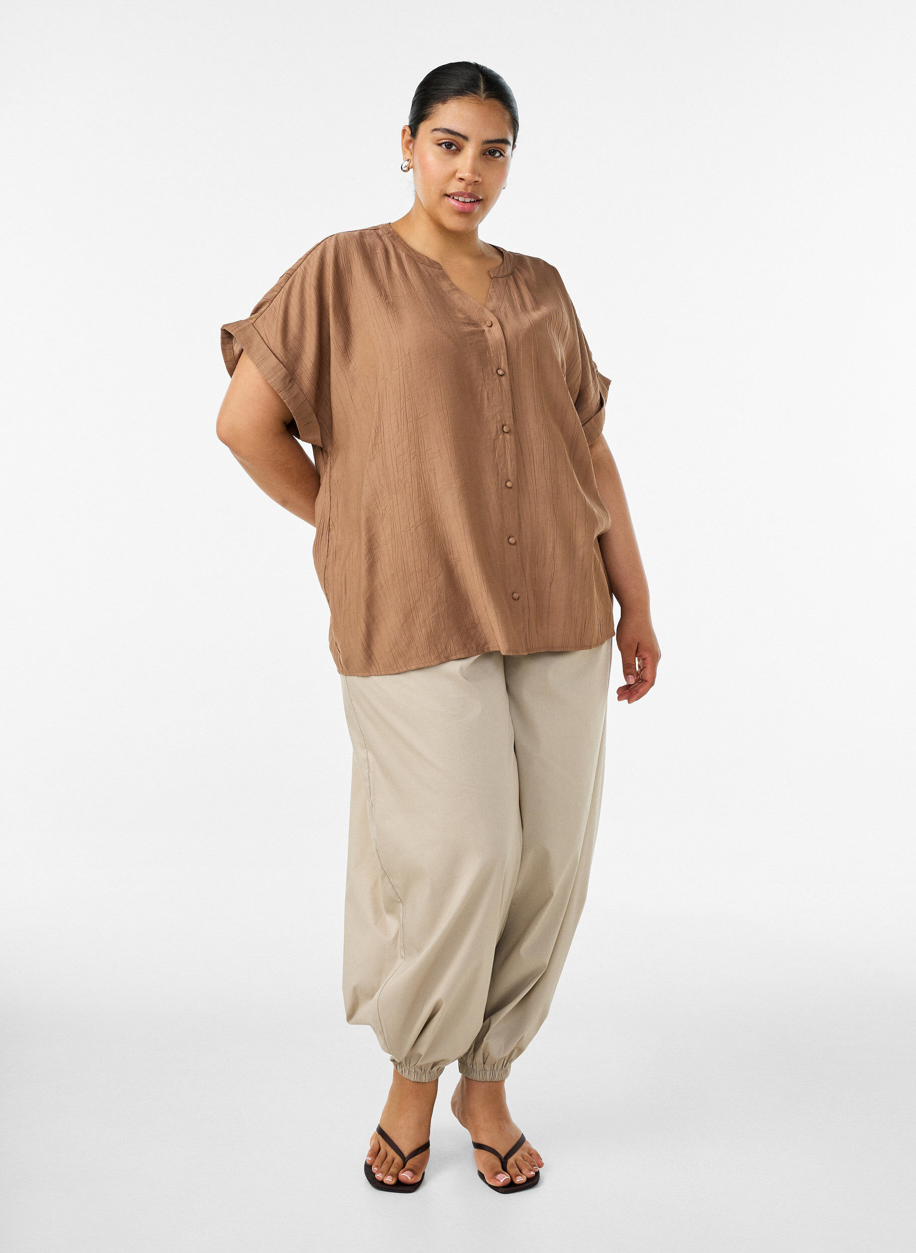 Zizzifashion Viscose blouse with buttons and texture, Brown, Model image number 1