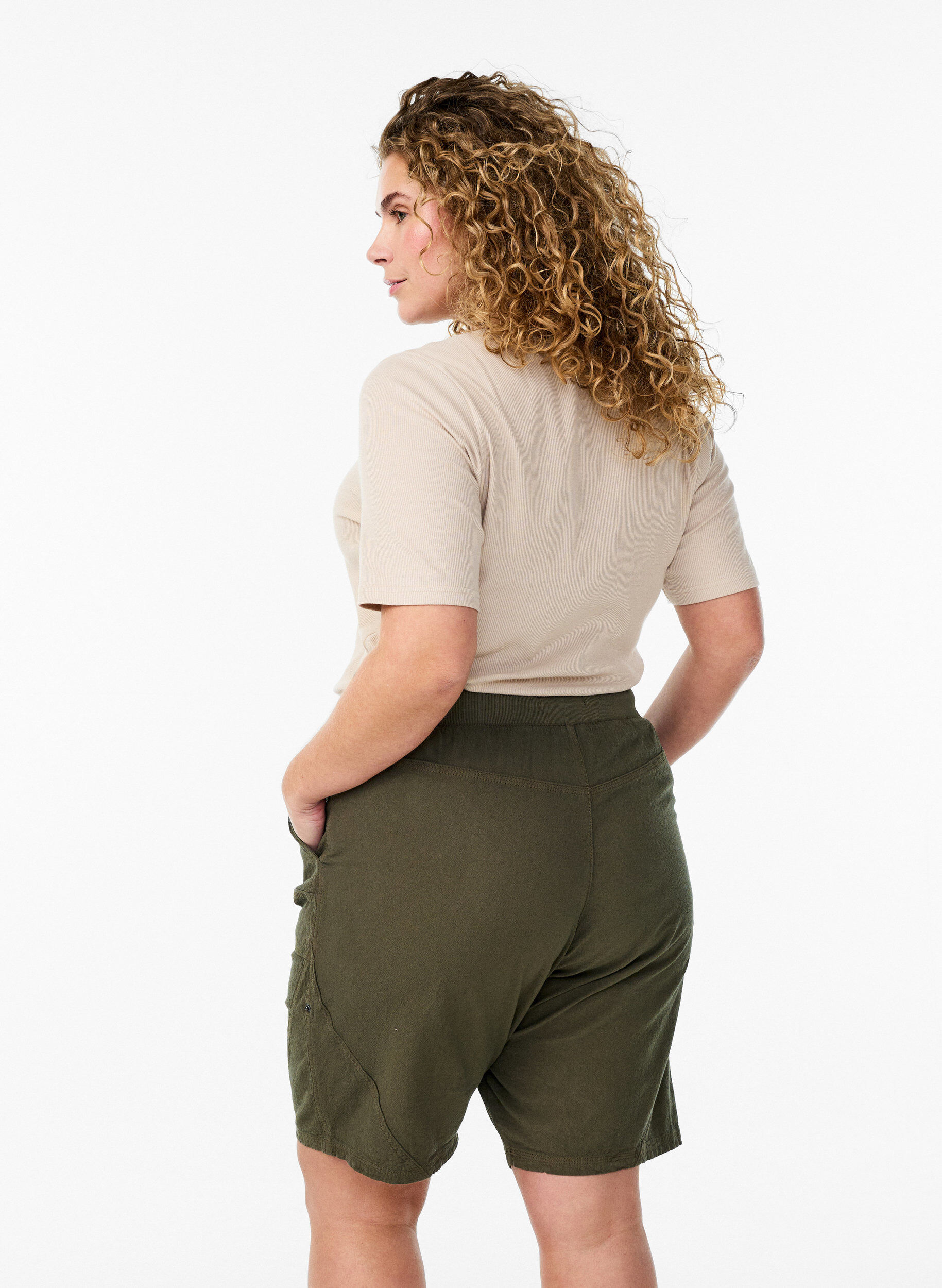 Zizzifashion Loose cotton shorts with pockets, Green, Model image number 2