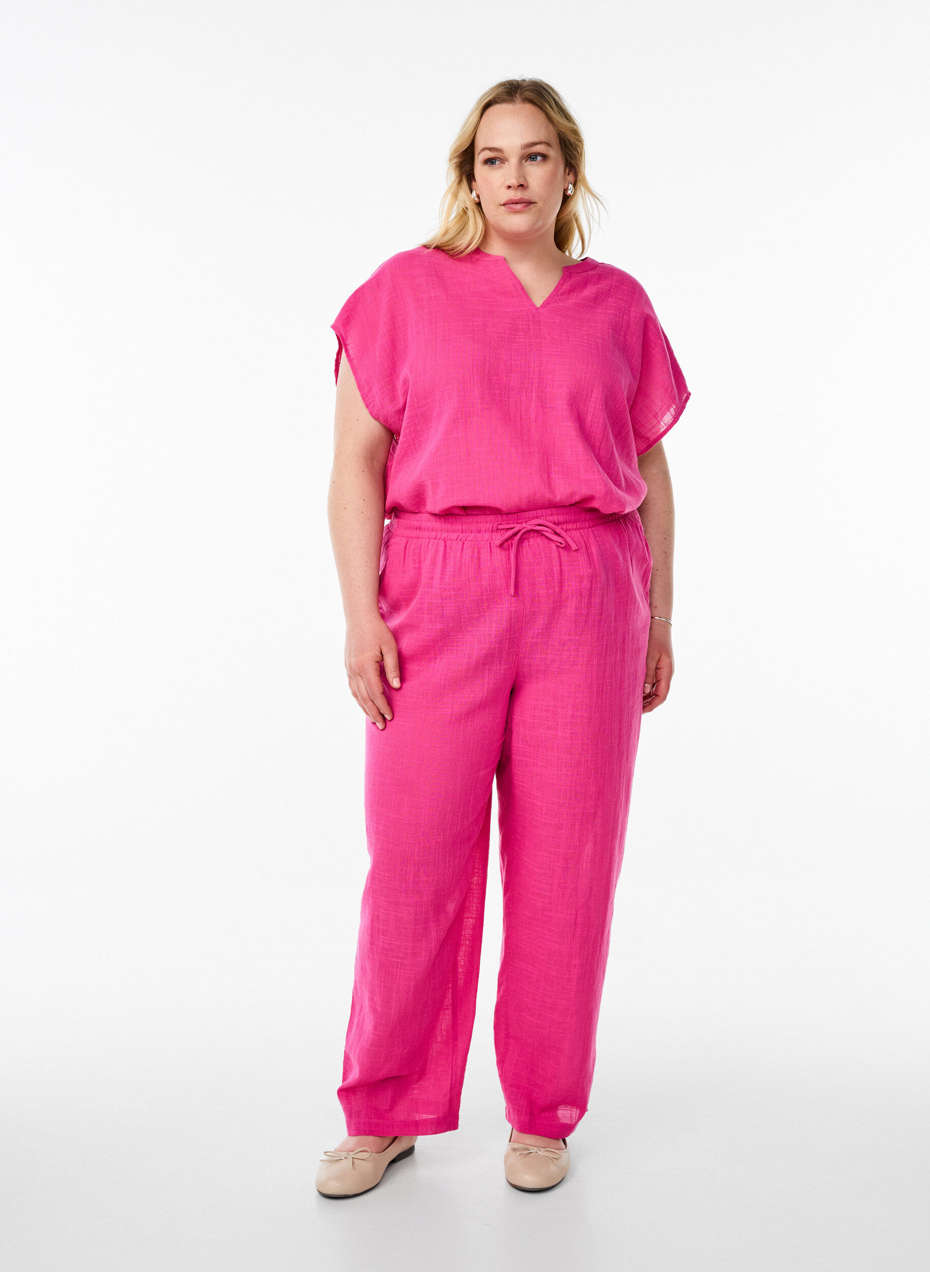 Zizzifashion FLASH - Straight fit trousers with high waist, Pink, Model image number 0