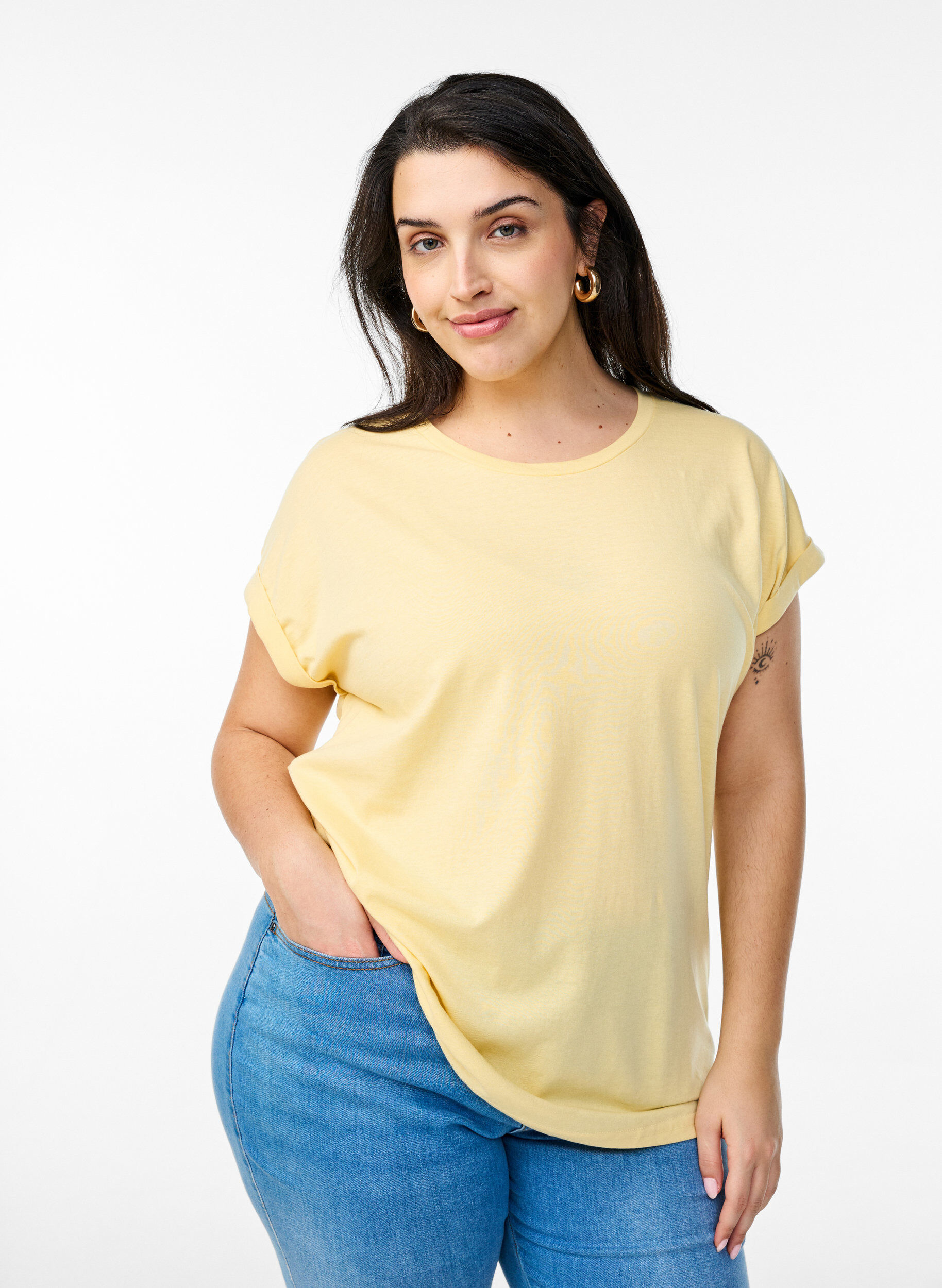 Short sleeve cotton blend T-shirt, Yellow, Model