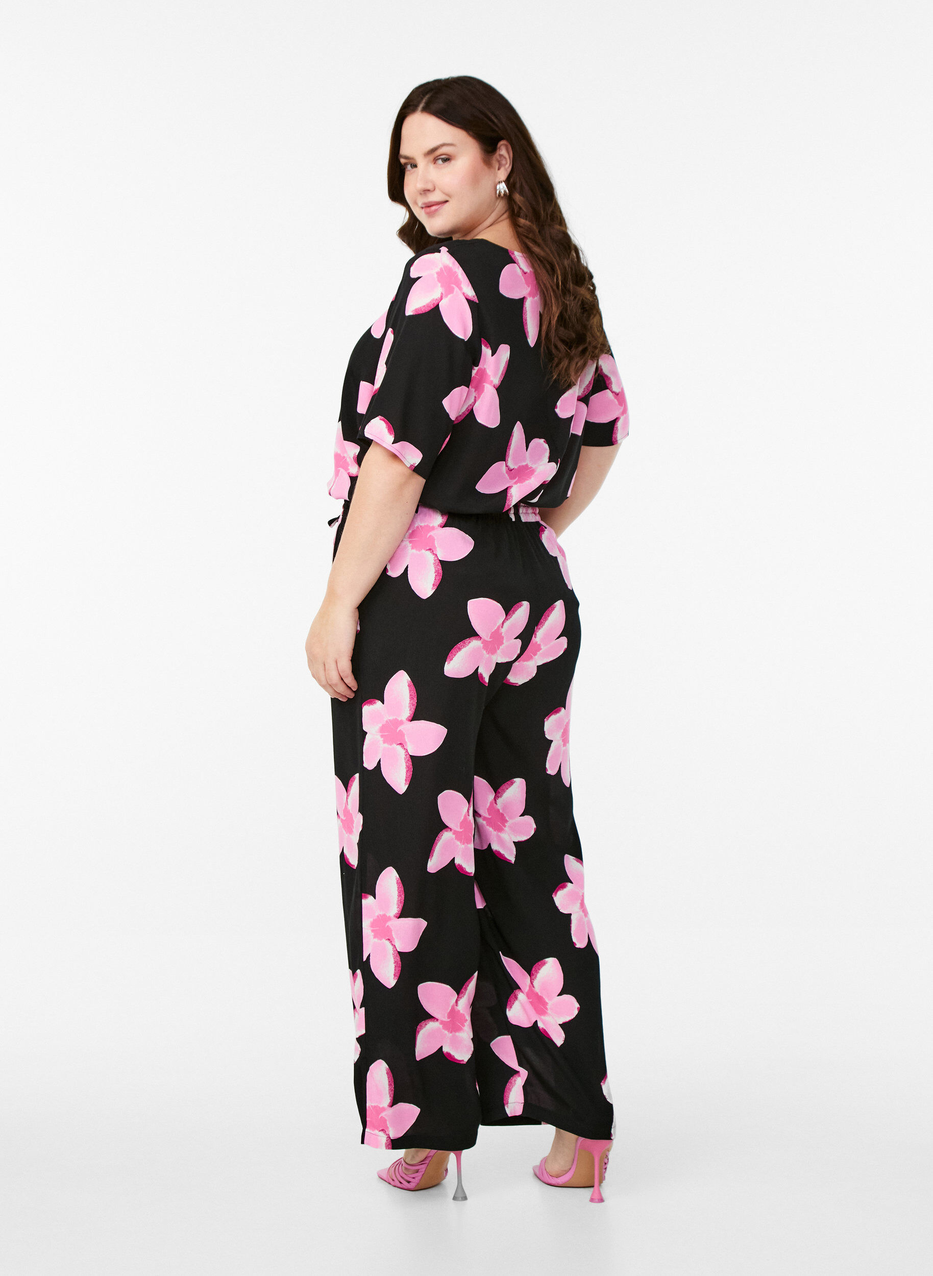 Zizzifashion Loose viscose trousers with print, Black, Model image number 1