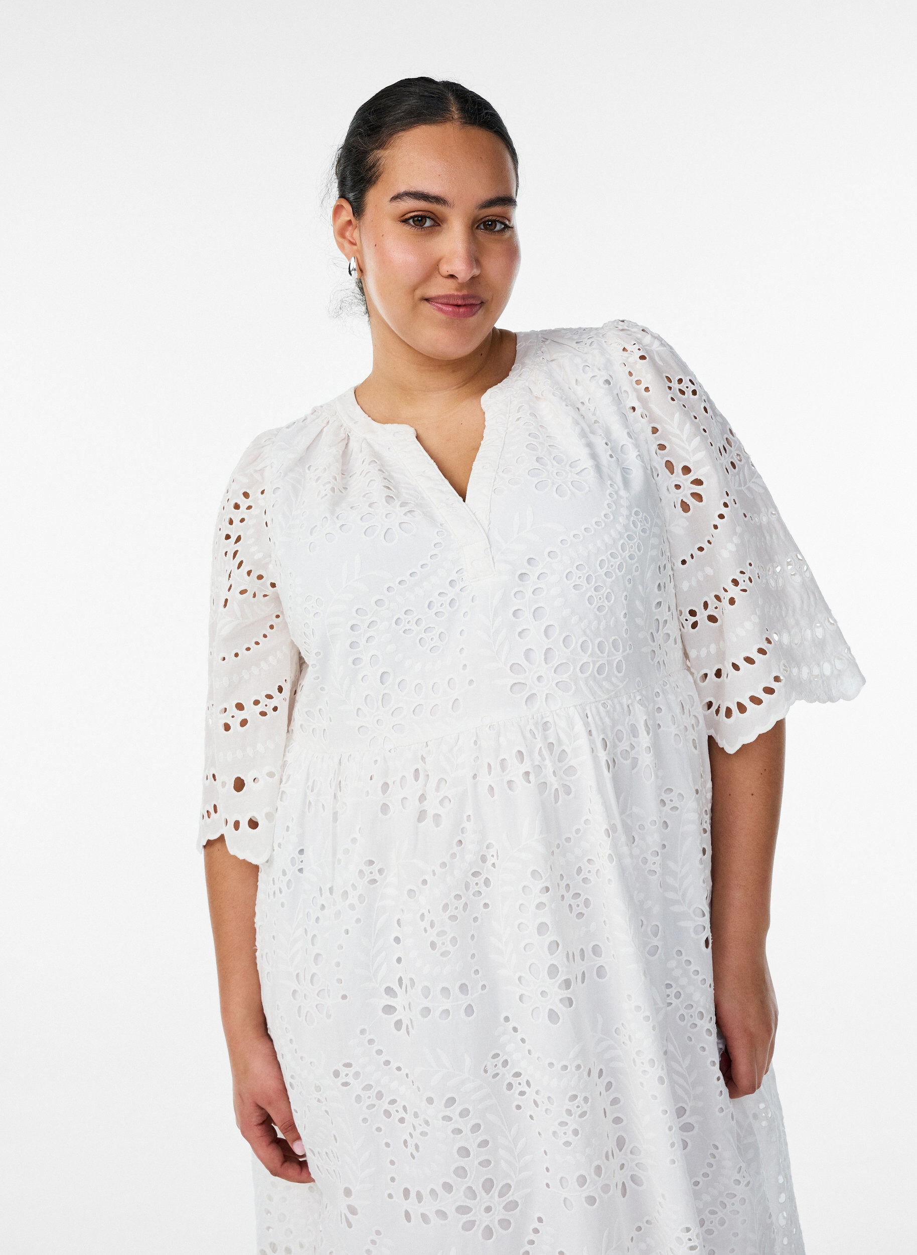 Zizzifashion Midi dress with broderie anglaise and an empire line, White, Model image number 2