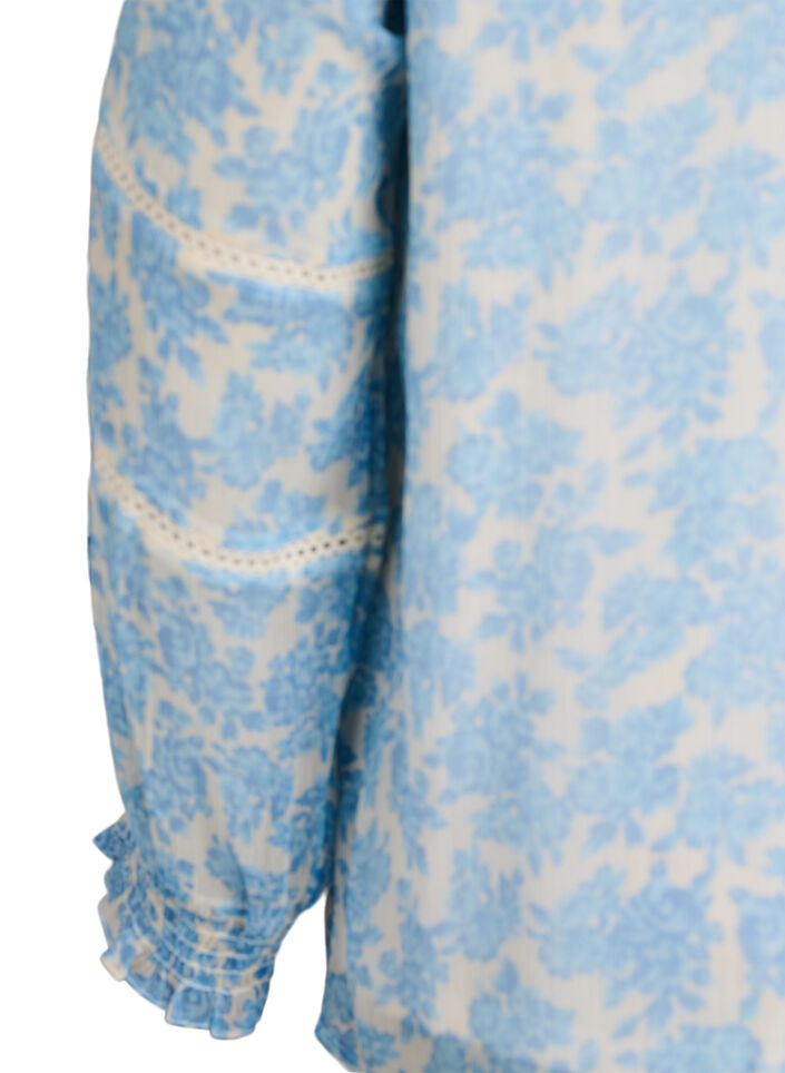 Chiffon blouse with floral print and crochet trim, Light Blue, Packshot image number 3