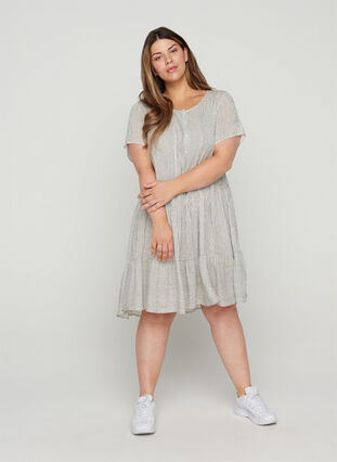 Short-sleeved dress with stripes and buttons, White Stripe, Model image number 2