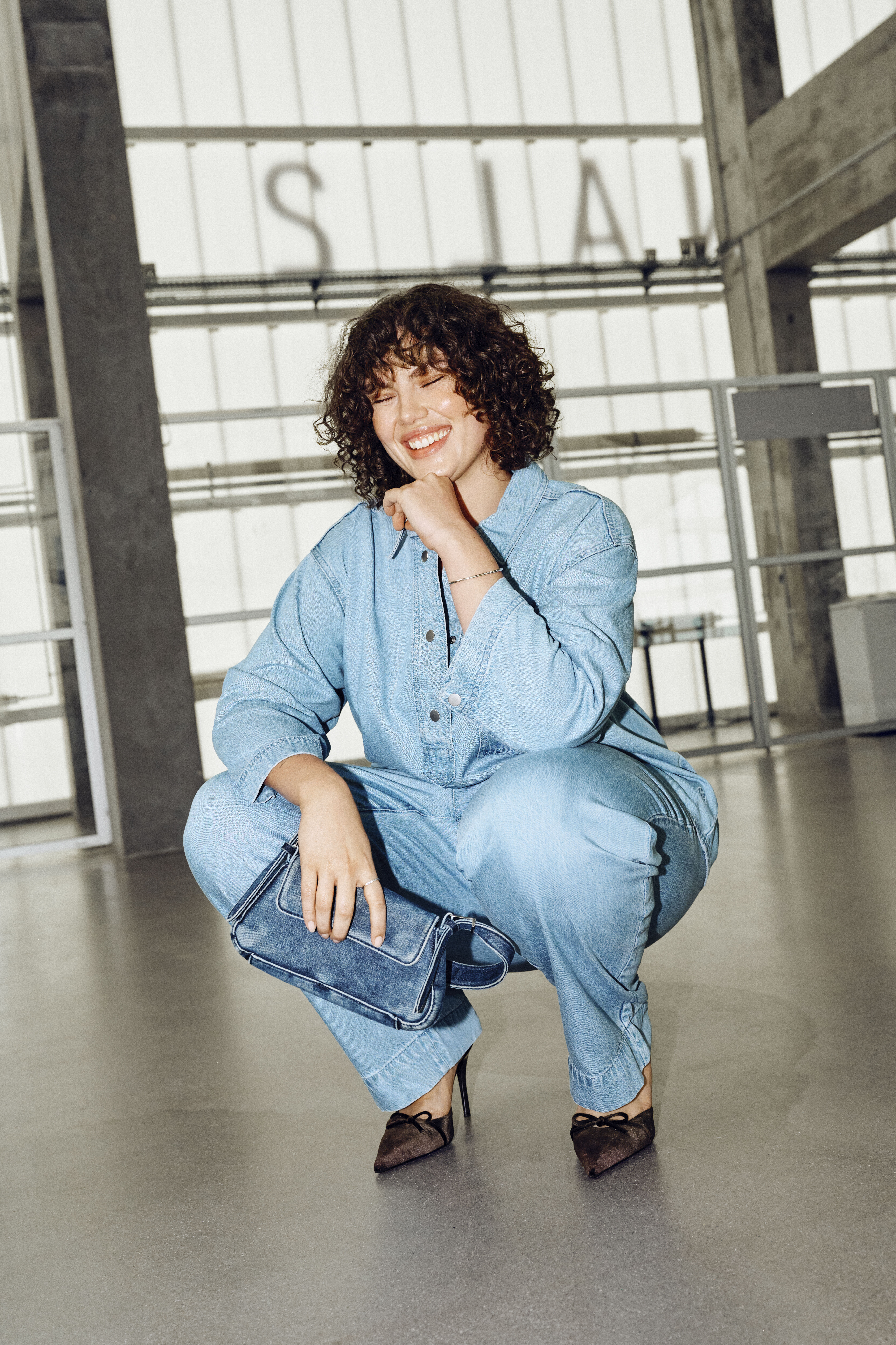 Zizzifashion Light denim set, , Model