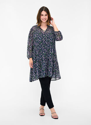 Floral print tunic with 3/4 sleeves, Black Iris Flower, Model image number 3