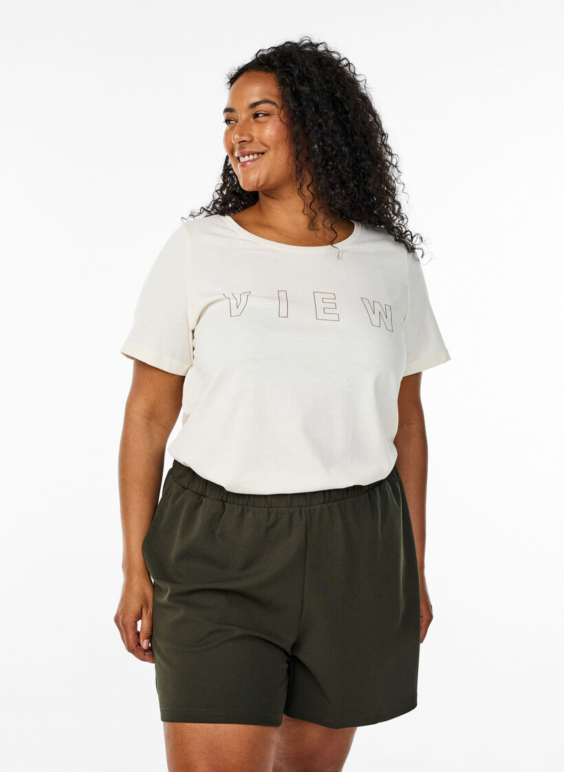 FLASH - Loose shorts with pockets, Green, Model image number 0