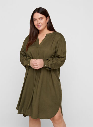 Long-sleeved dress in viscose, Ivy Green, Model image number 0