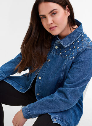 Denim Jacket in Cotton with Rivets, Blue denim ASS, Model image number 2
