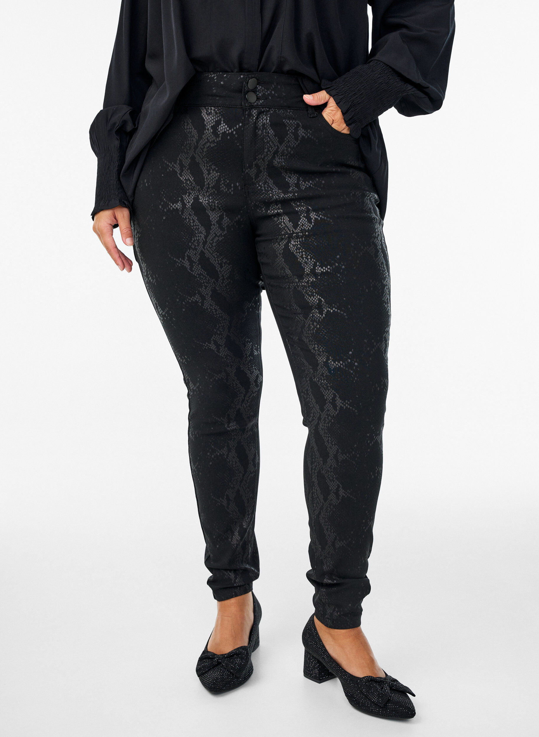 Zizzifashion Slim fit trousers with snake pattern, Black, Model image number 2